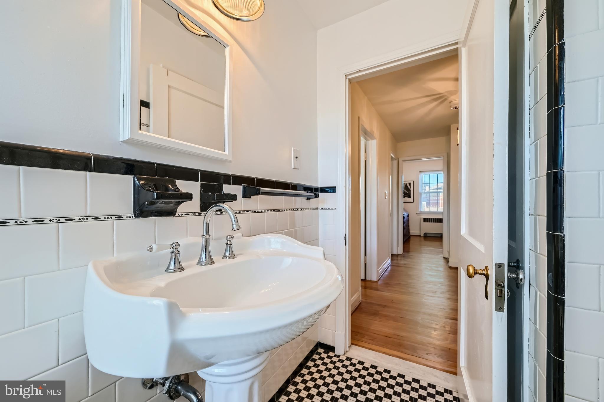 EDNOR GARDENS - LAKESIDE - Residential