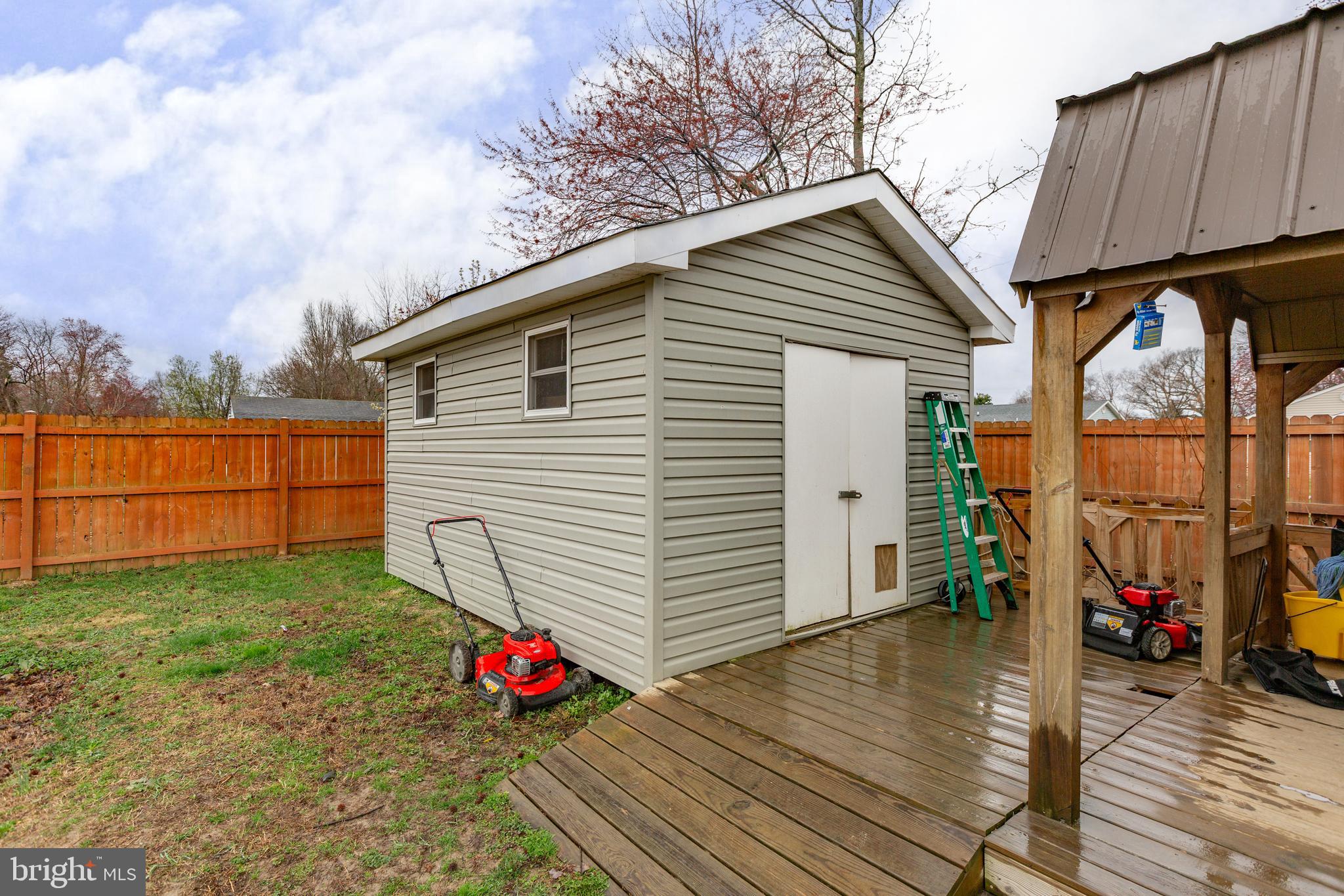 DICKINSON - Residential