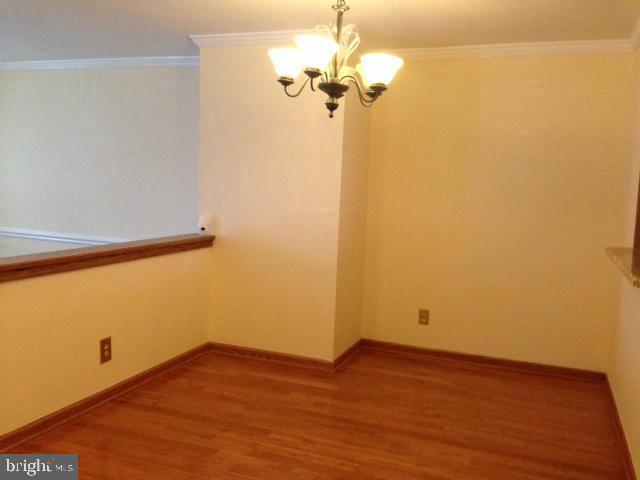 SPRING KNOLL - Residential Lease