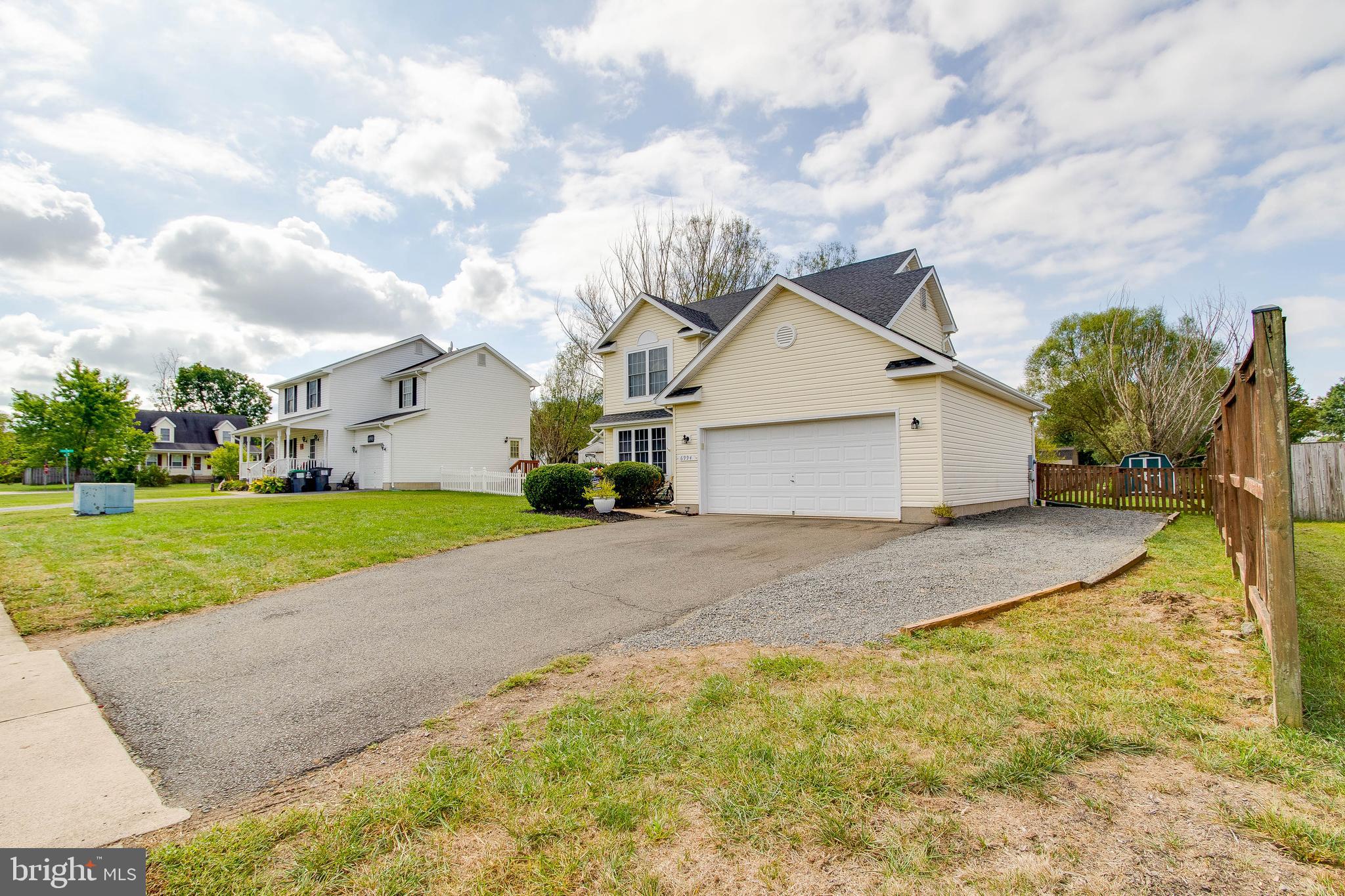 THE MEADOWS - Residential