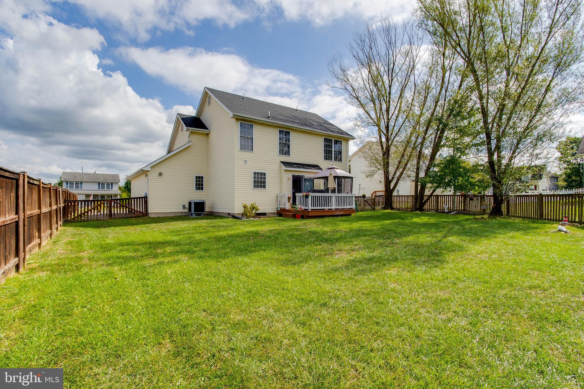 THE MEADOWS - Residential