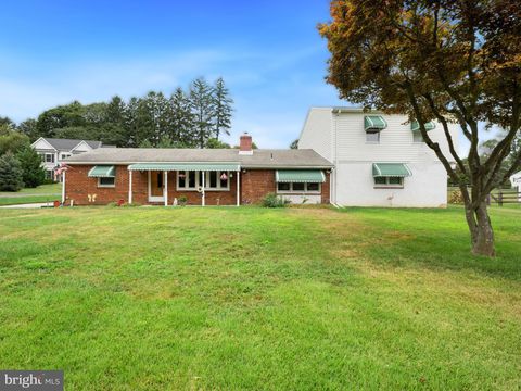 7 GARDEN CIRCLE WEST CHESTER PA 19382