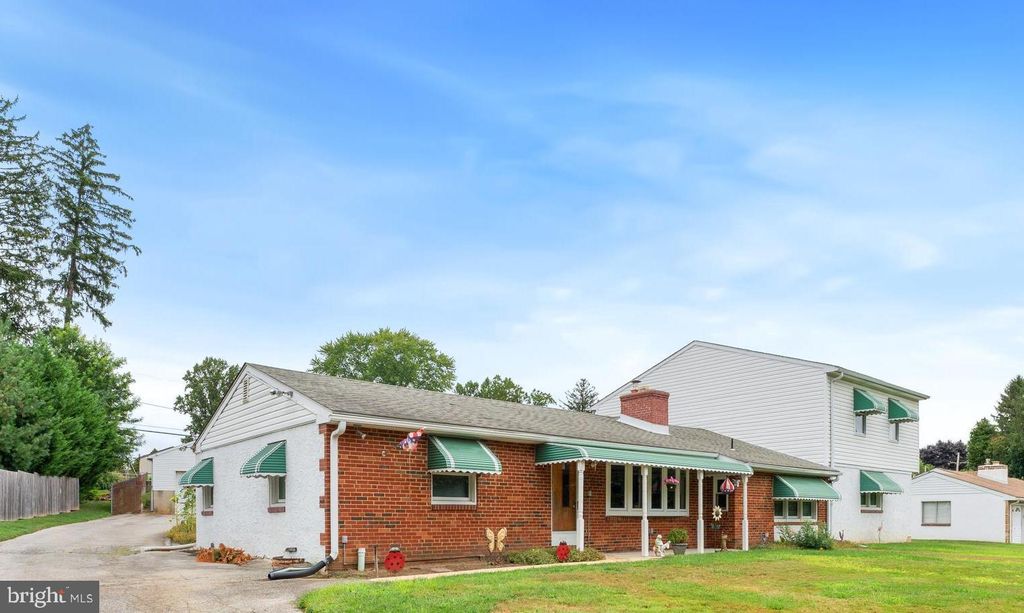 Photo of 7 Garden Circle, WEST CHESTER, PA 19382 (MLS # PACT2109988)