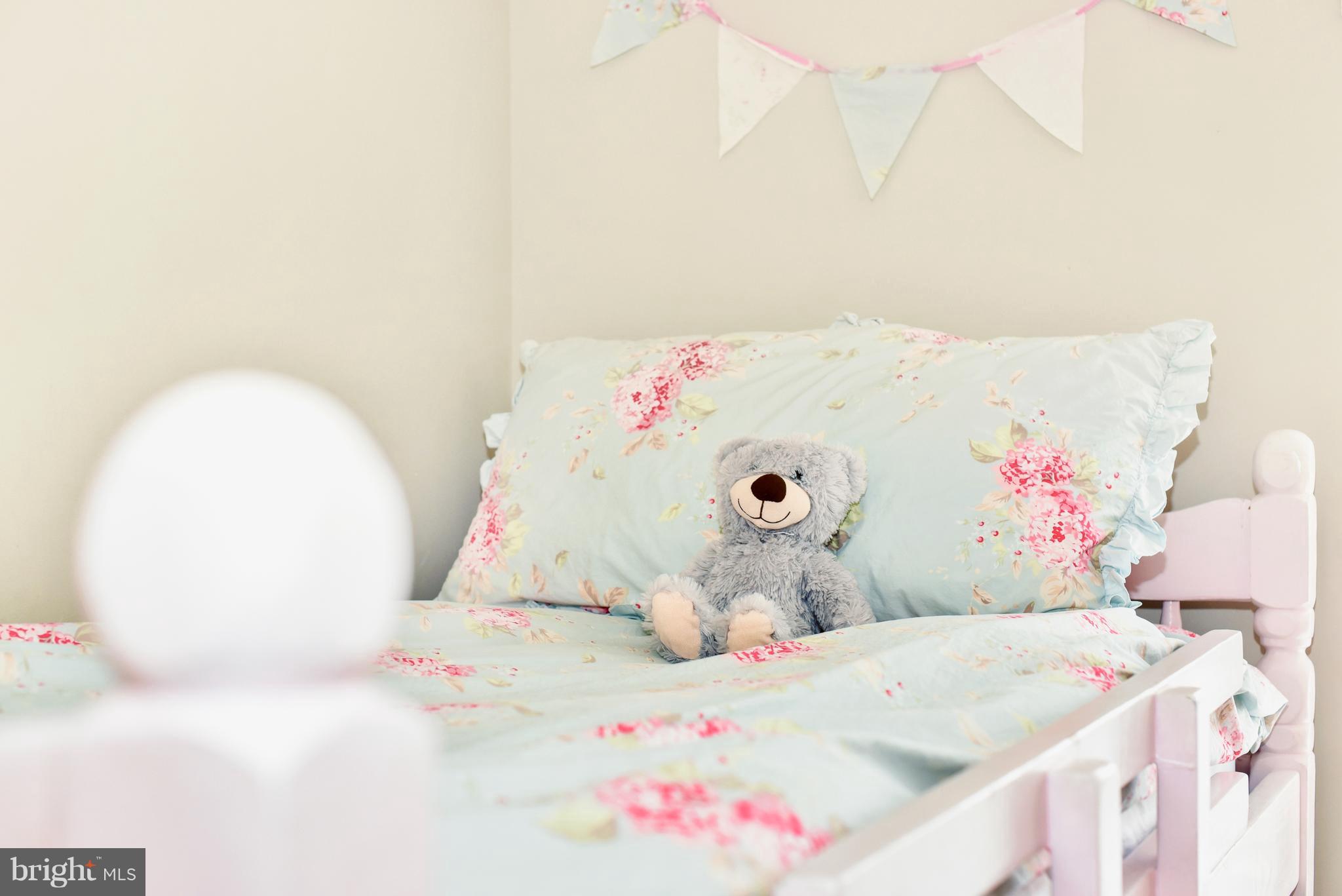 VILLAS AT HERSHEY MEADOWS - Residential Lease