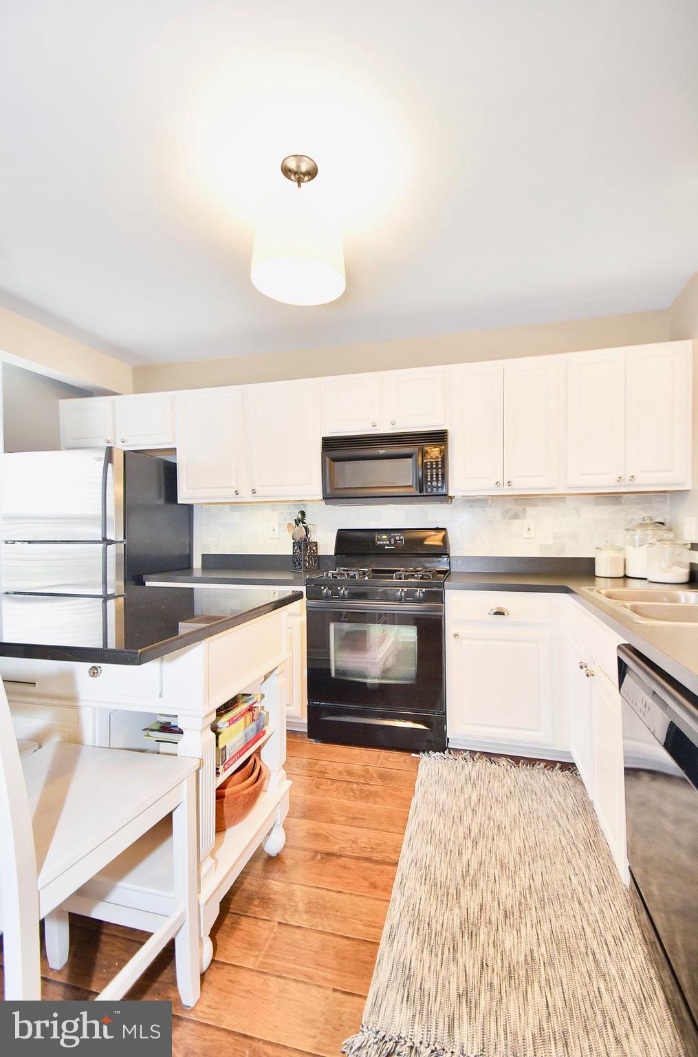 VILLAS AT HERSHEY MEADOWS - Residential Lease