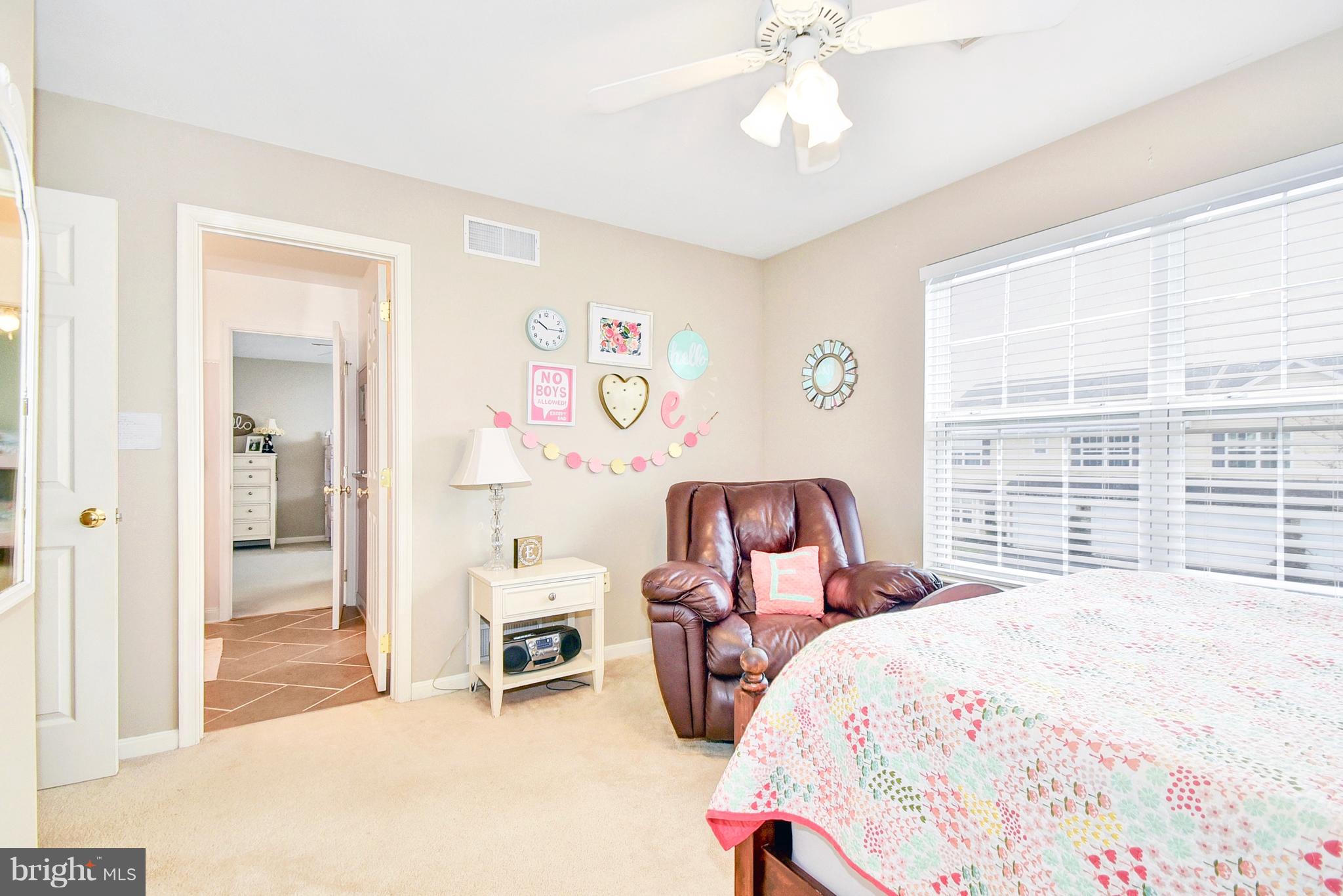 VILLAS AT HERSHEY MEADOWS - Residential Lease