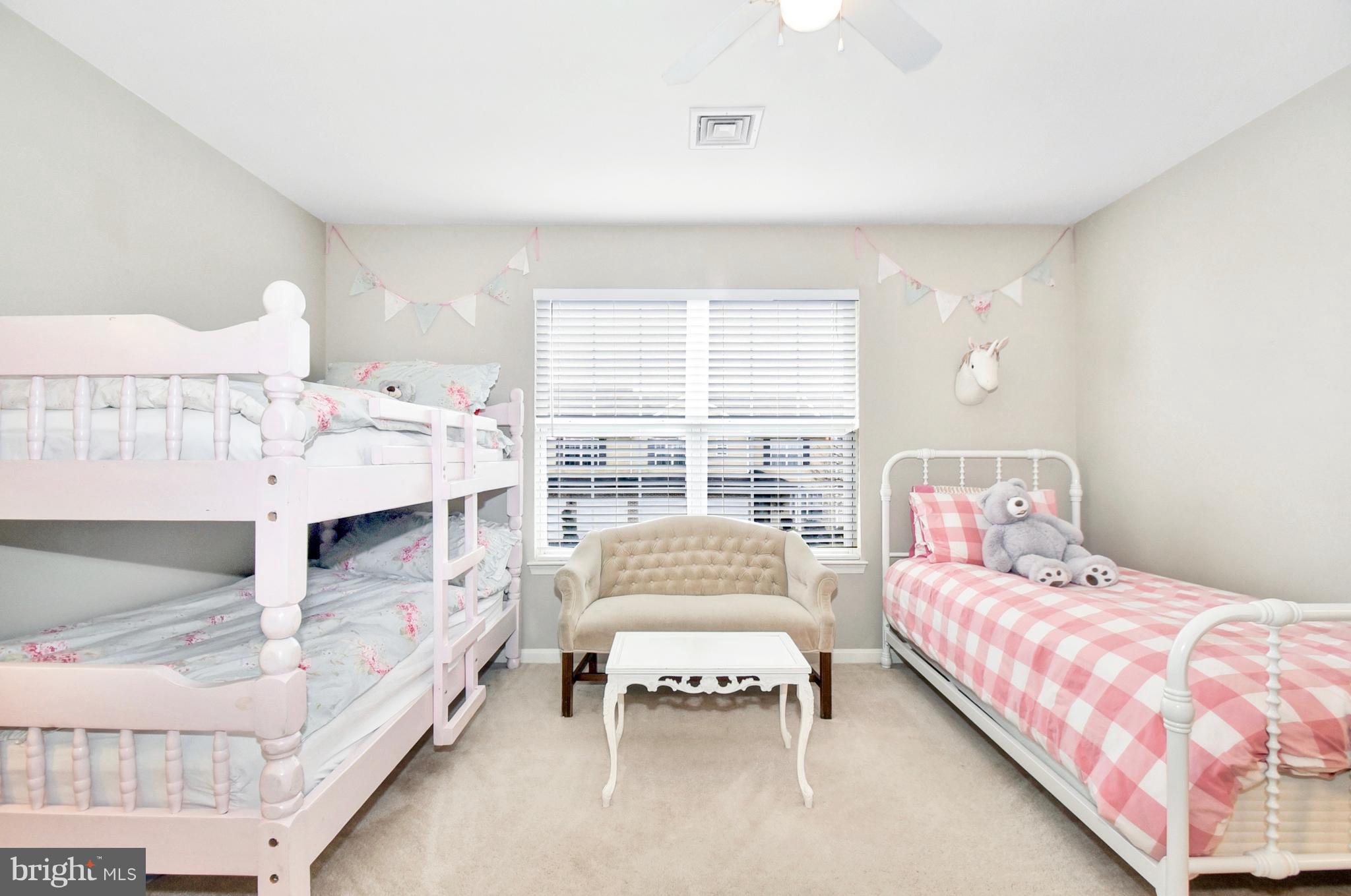 VILLAS AT HERSHEY MEADOWS - Residential Lease