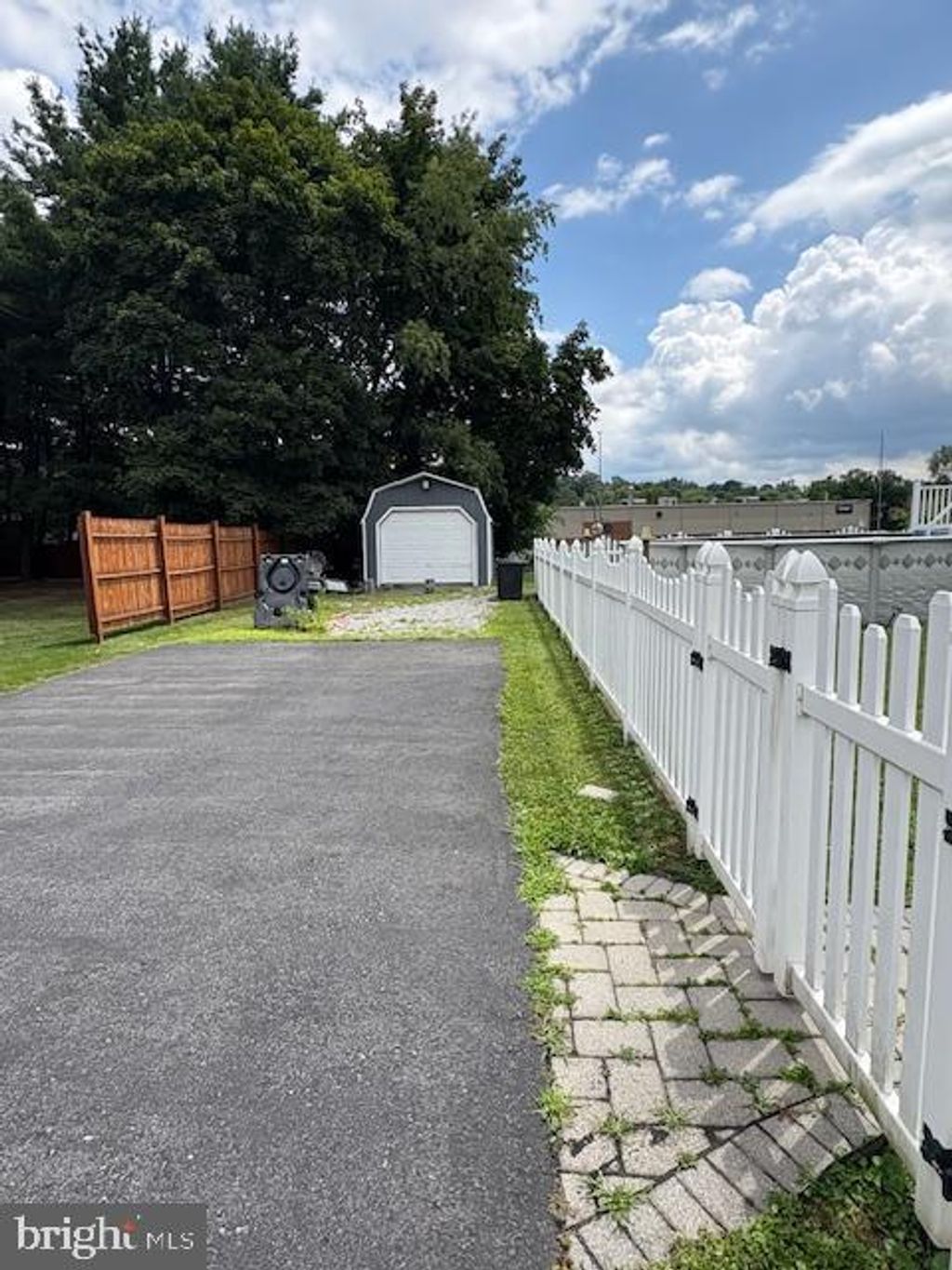 Photo of 5029 Kissell Ave, ALTOONA, PA 16601 (MLS # PABR2015980)