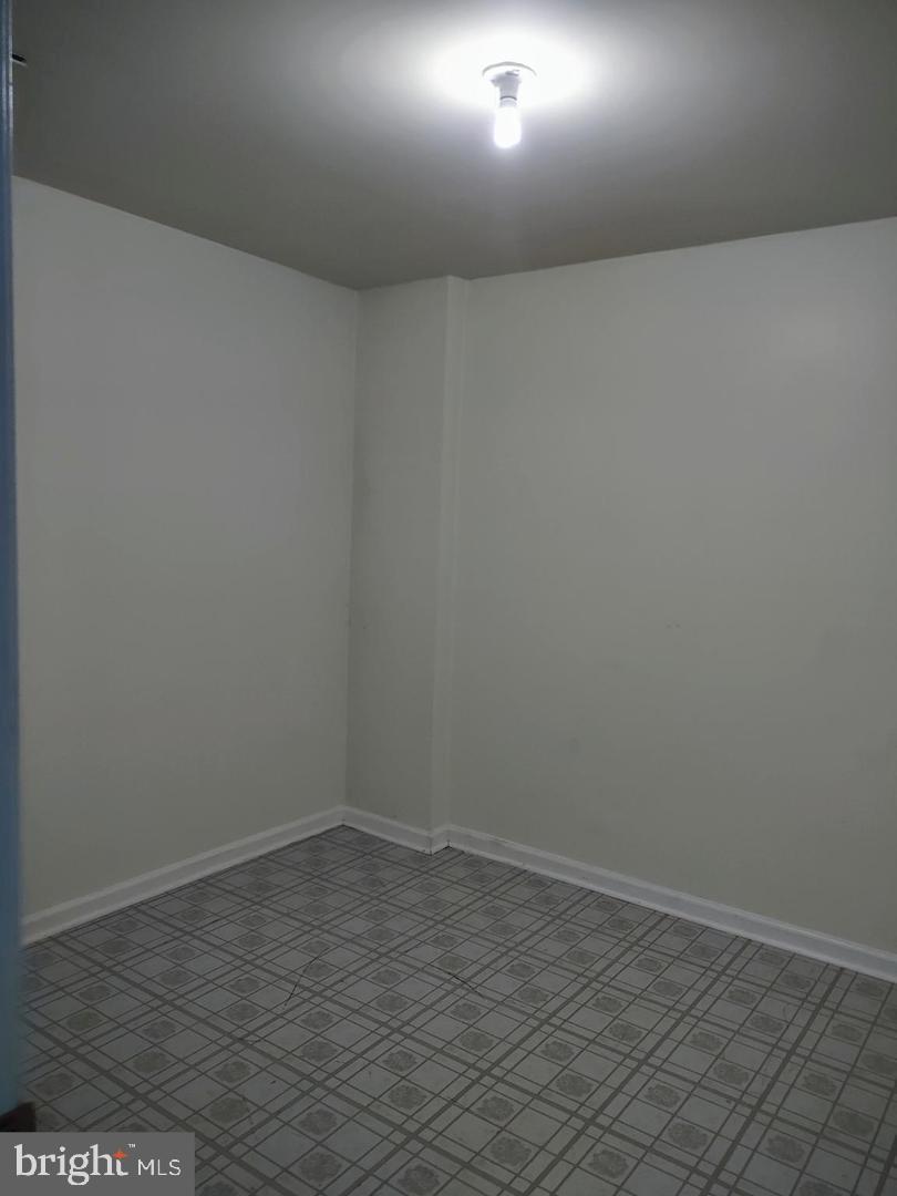 BULL RUN/PARADISE - Residential Lease