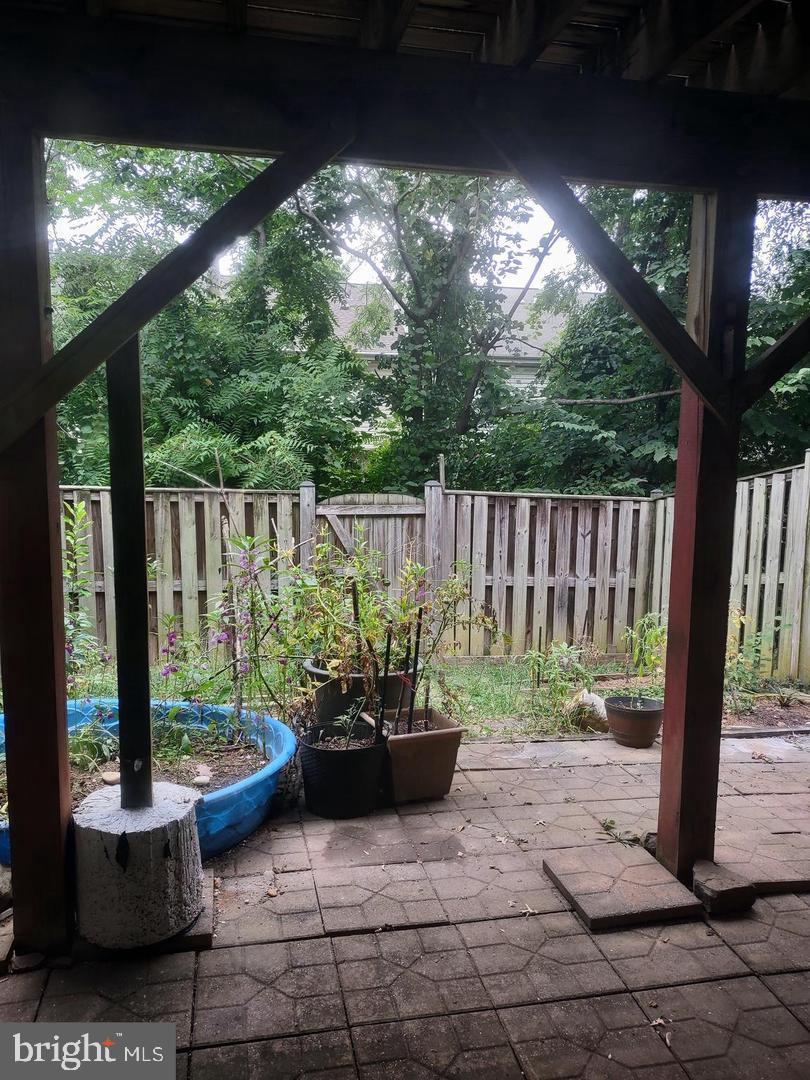 BULL RUN/PARADISE - Residential Lease