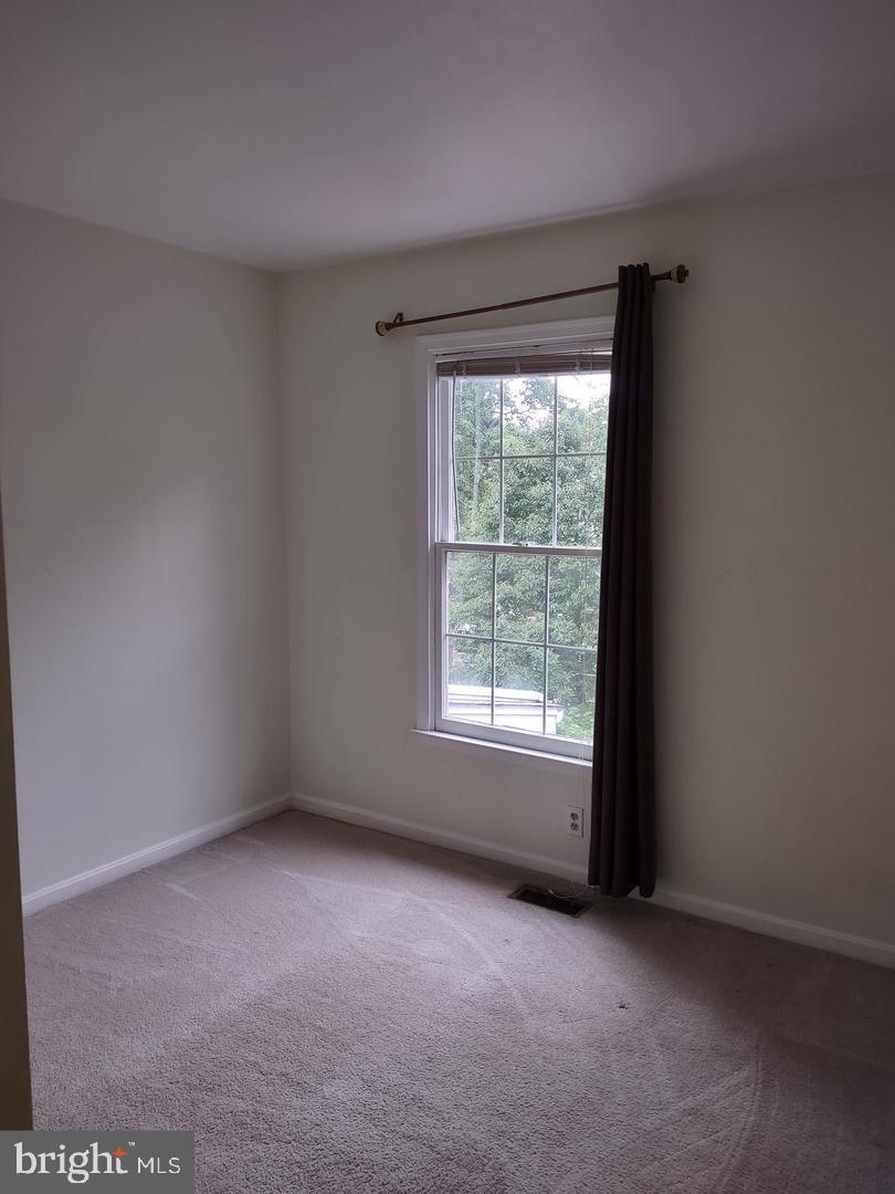 BULL RUN/PARADISE - Residential Lease