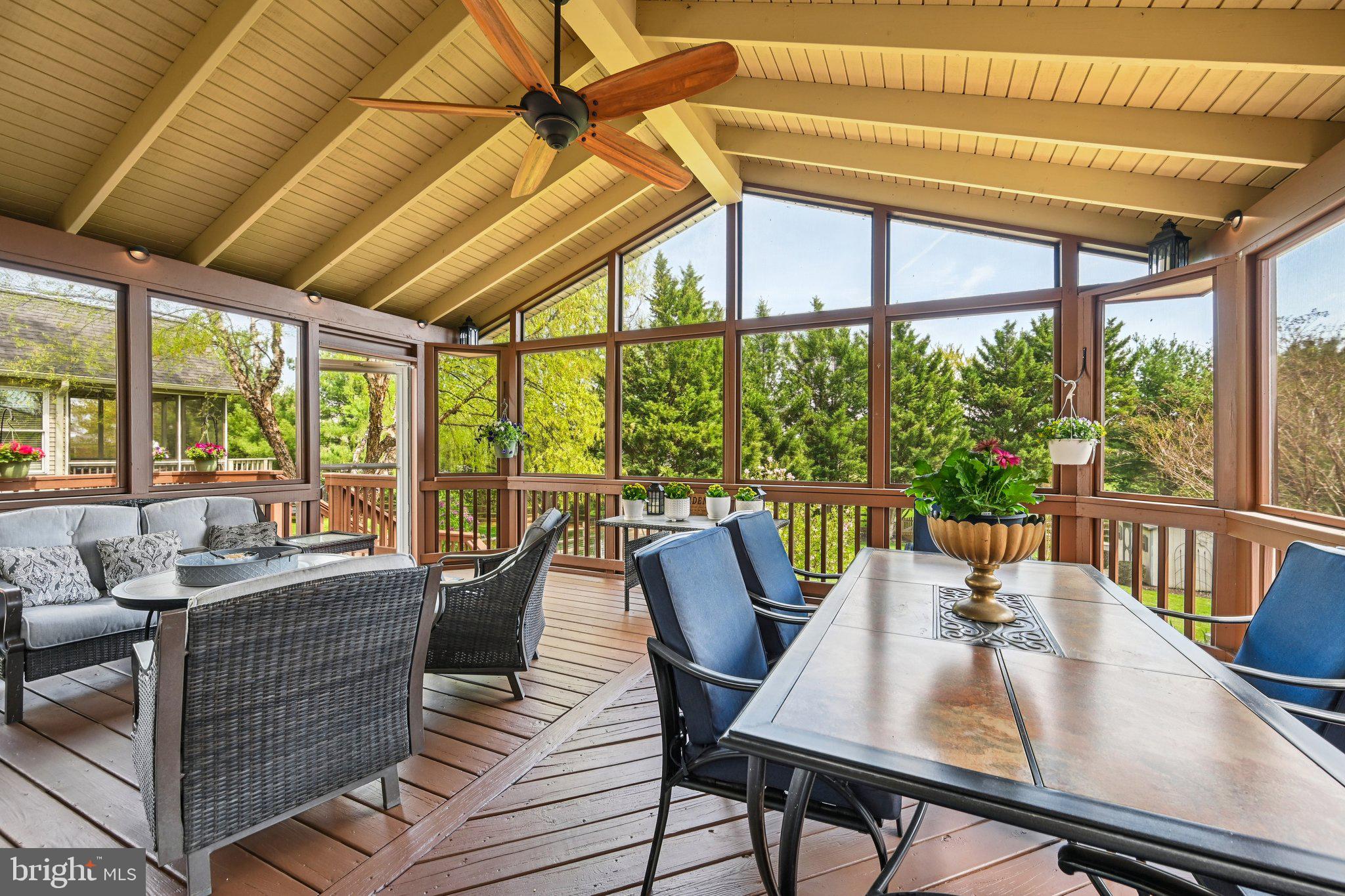 CREEKSIDE PARK - Residential