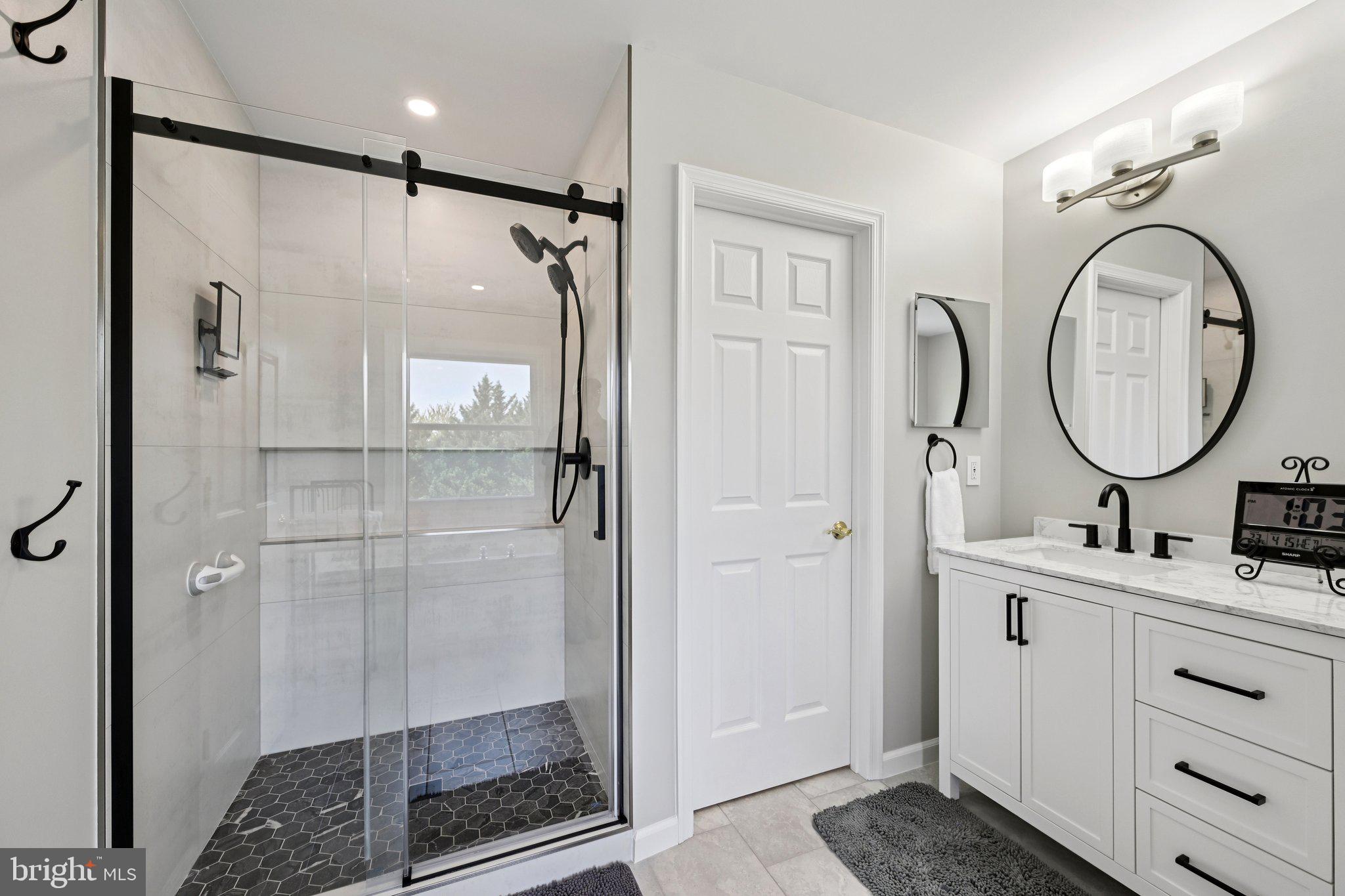 CREEKSIDE PARK - Residential