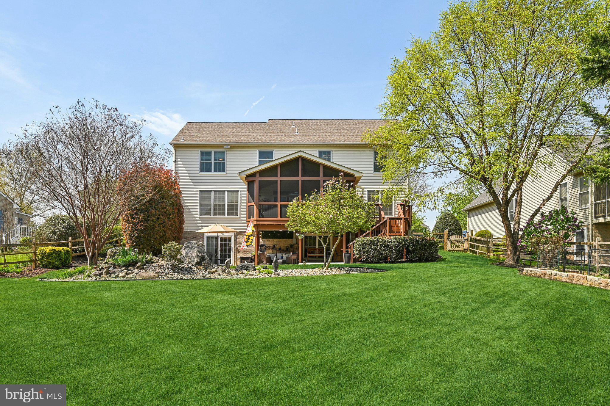 CREEKSIDE PARK - Residential