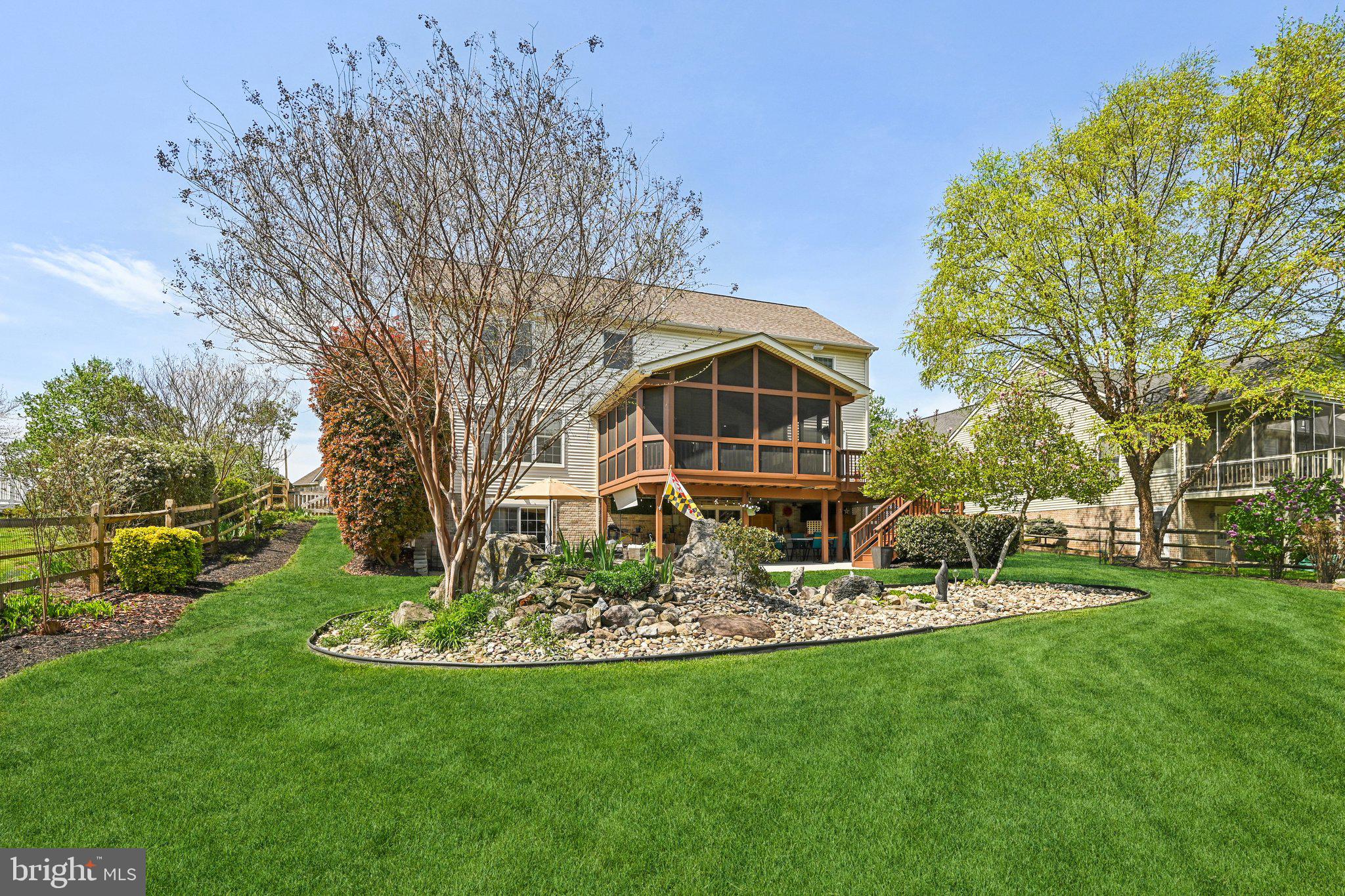 CREEKSIDE PARK - Residential