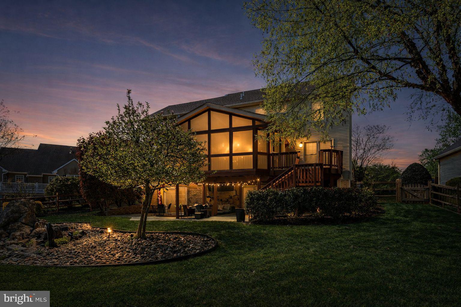 CREEKSIDE PARK - Residential