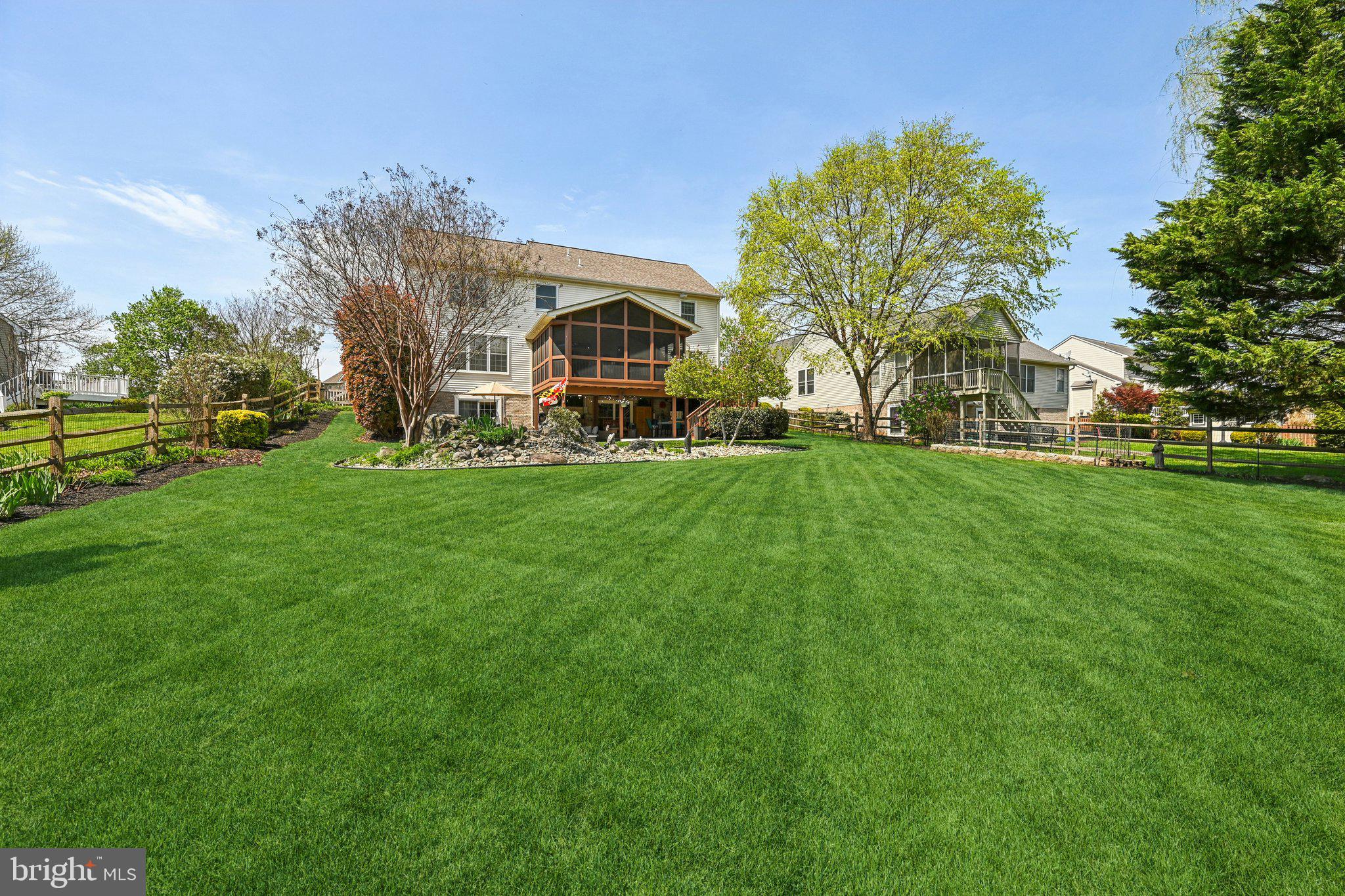 CREEKSIDE PARK - Residential