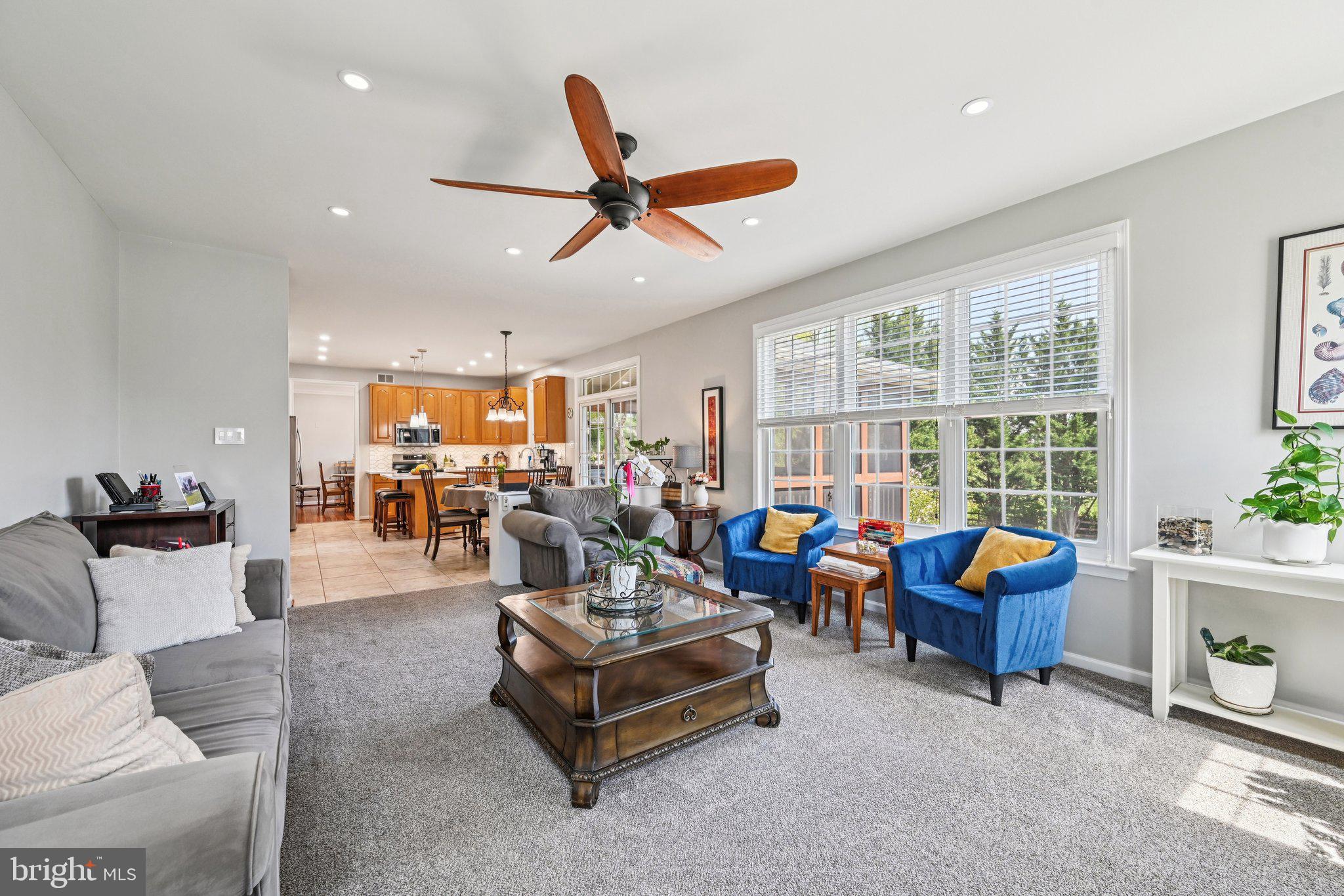 CREEKSIDE PARK - Residential