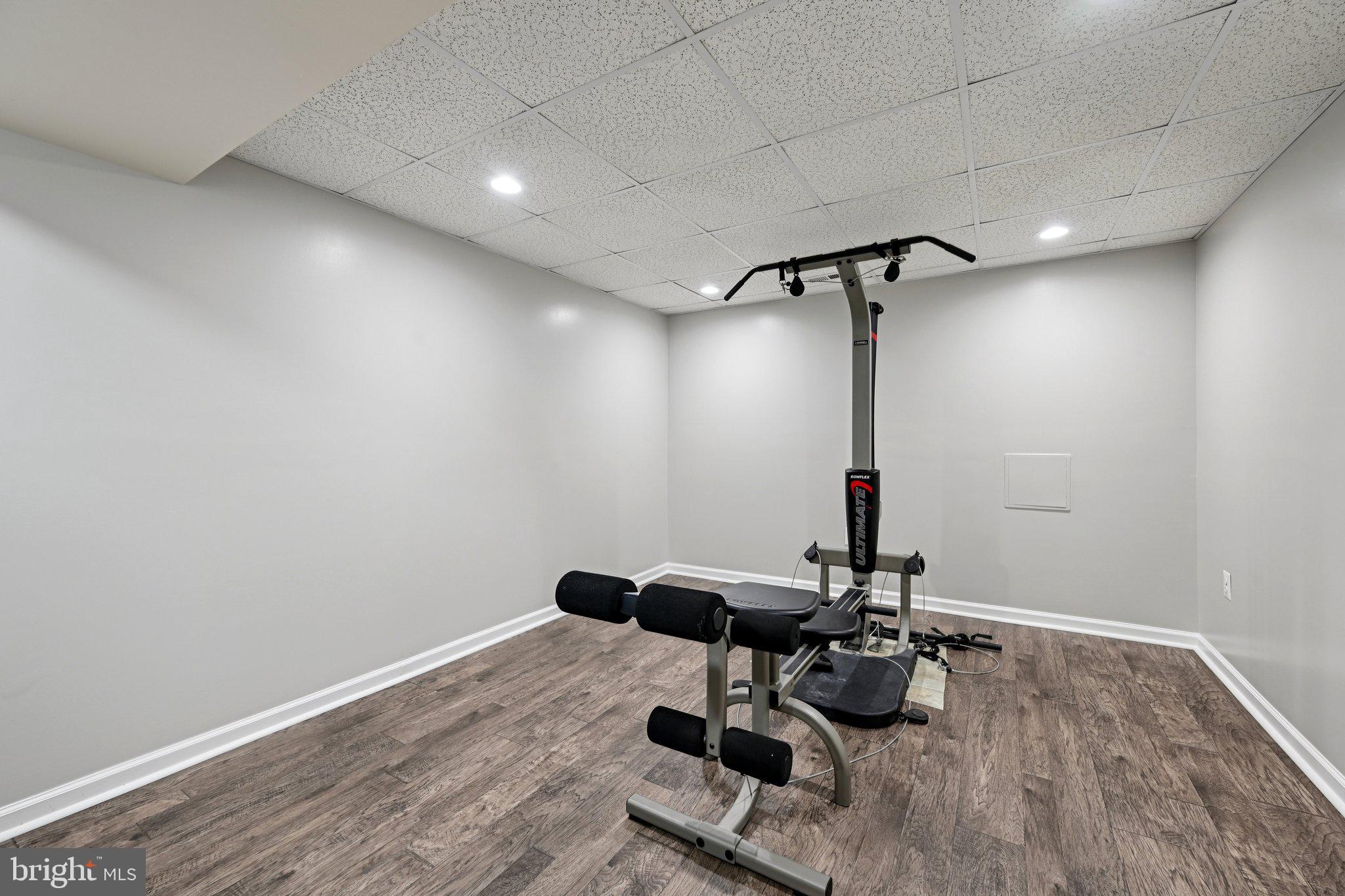 CREEKSIDE PARK - Residential