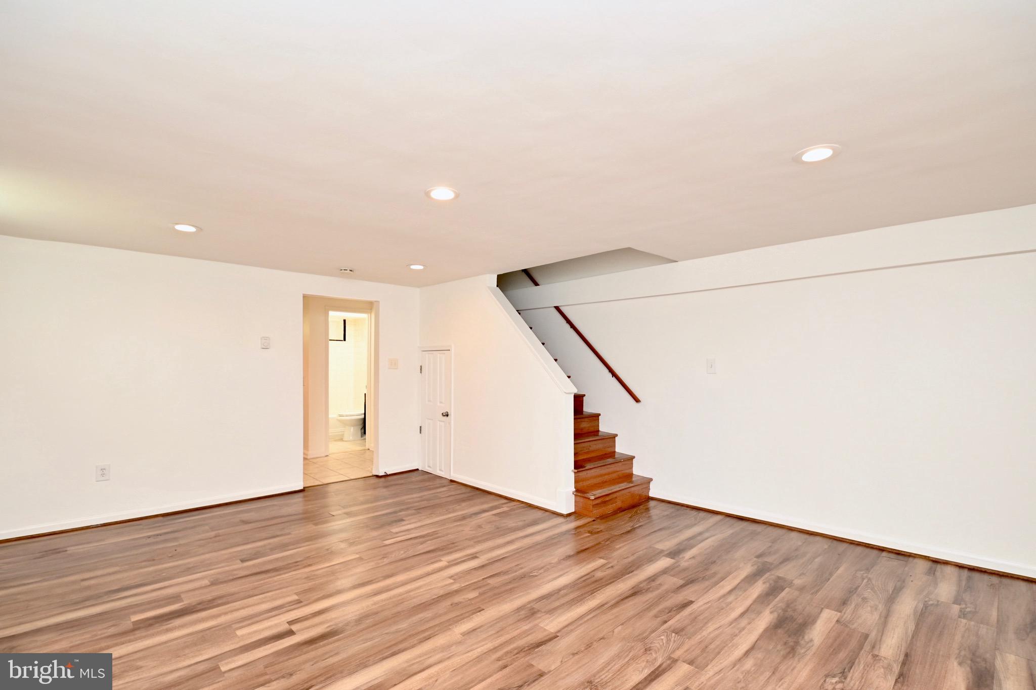 HILLCREST HEIGHTS - Residential Lease