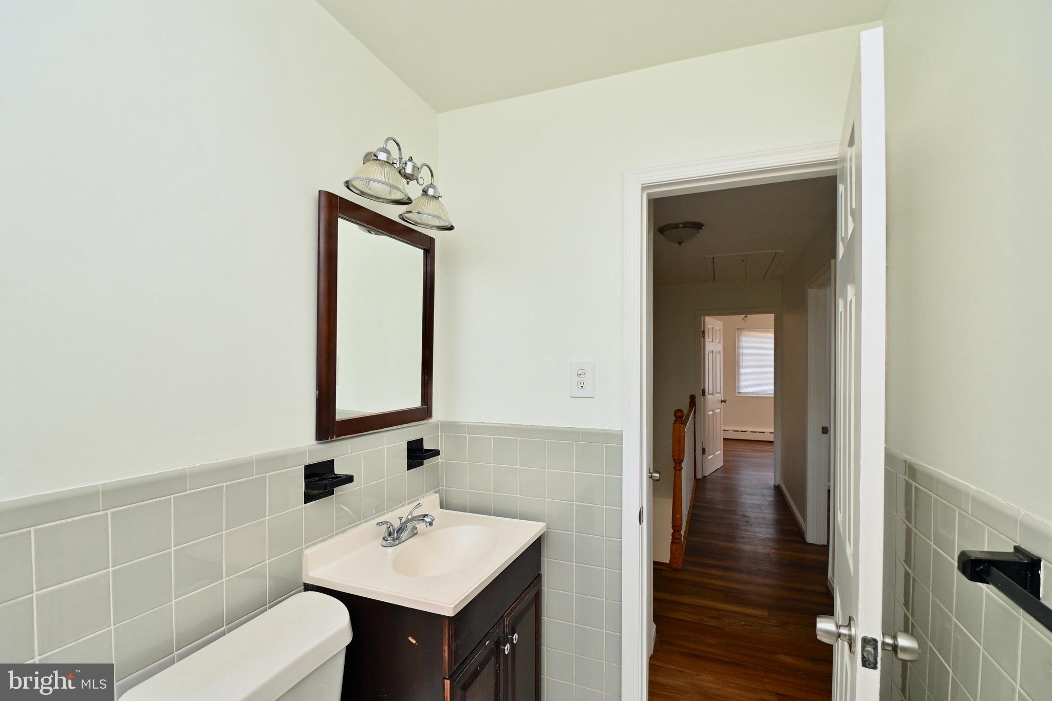 HILLCREST HEIGHTS - Residential Lease