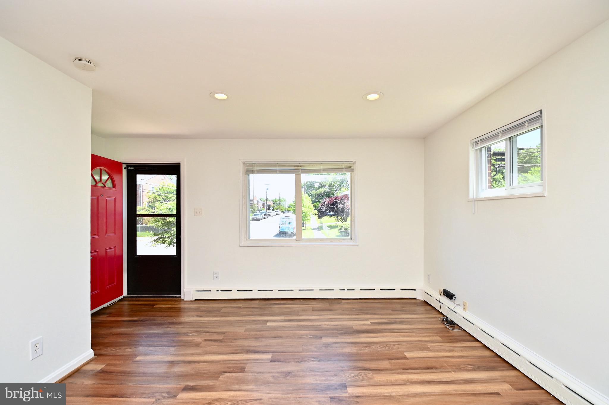 HILLCREST HEIGHTS - Residential Lease