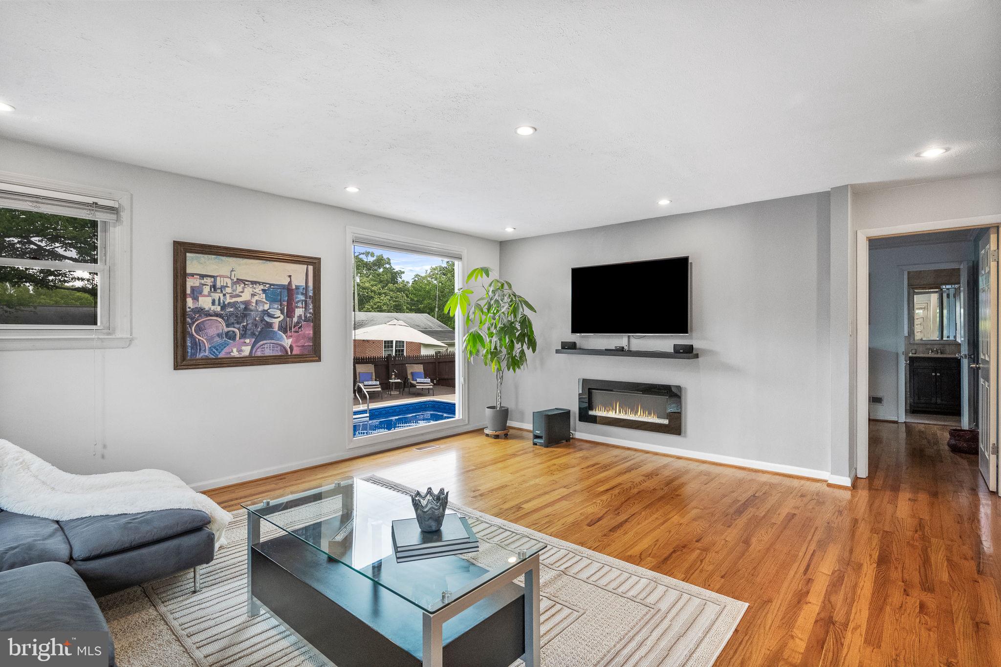 SILVER ROCK - Residential