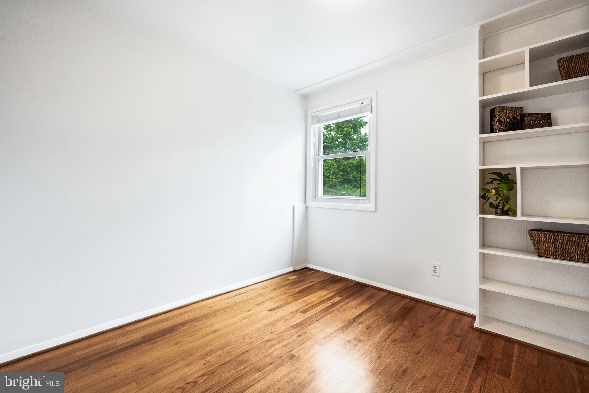 SILVER ROCK - Residential