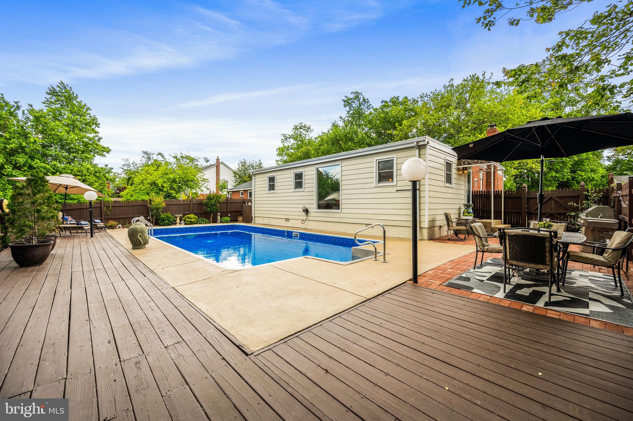 SILVER ROCK - Residential