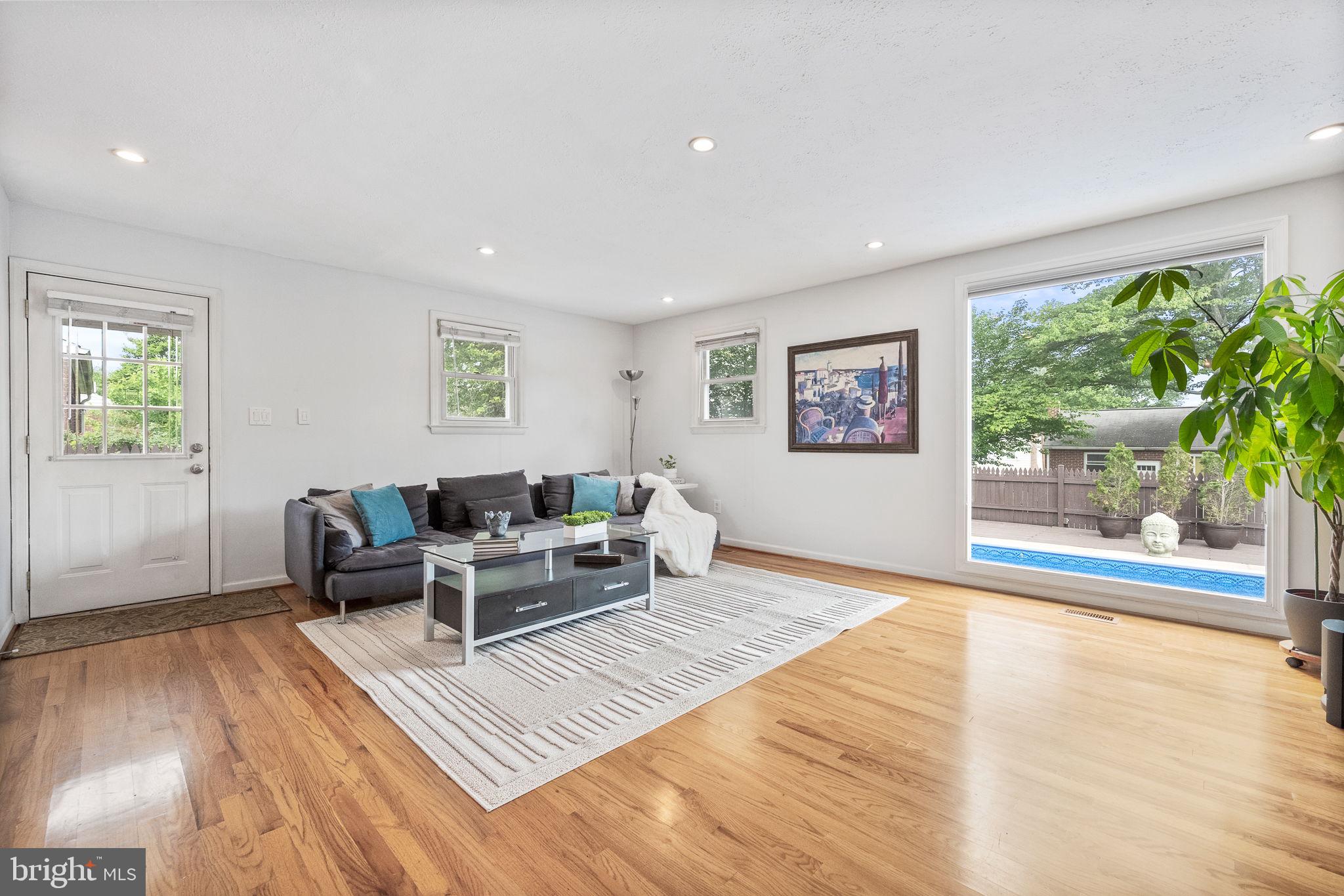 SILVER ROCK - Residential