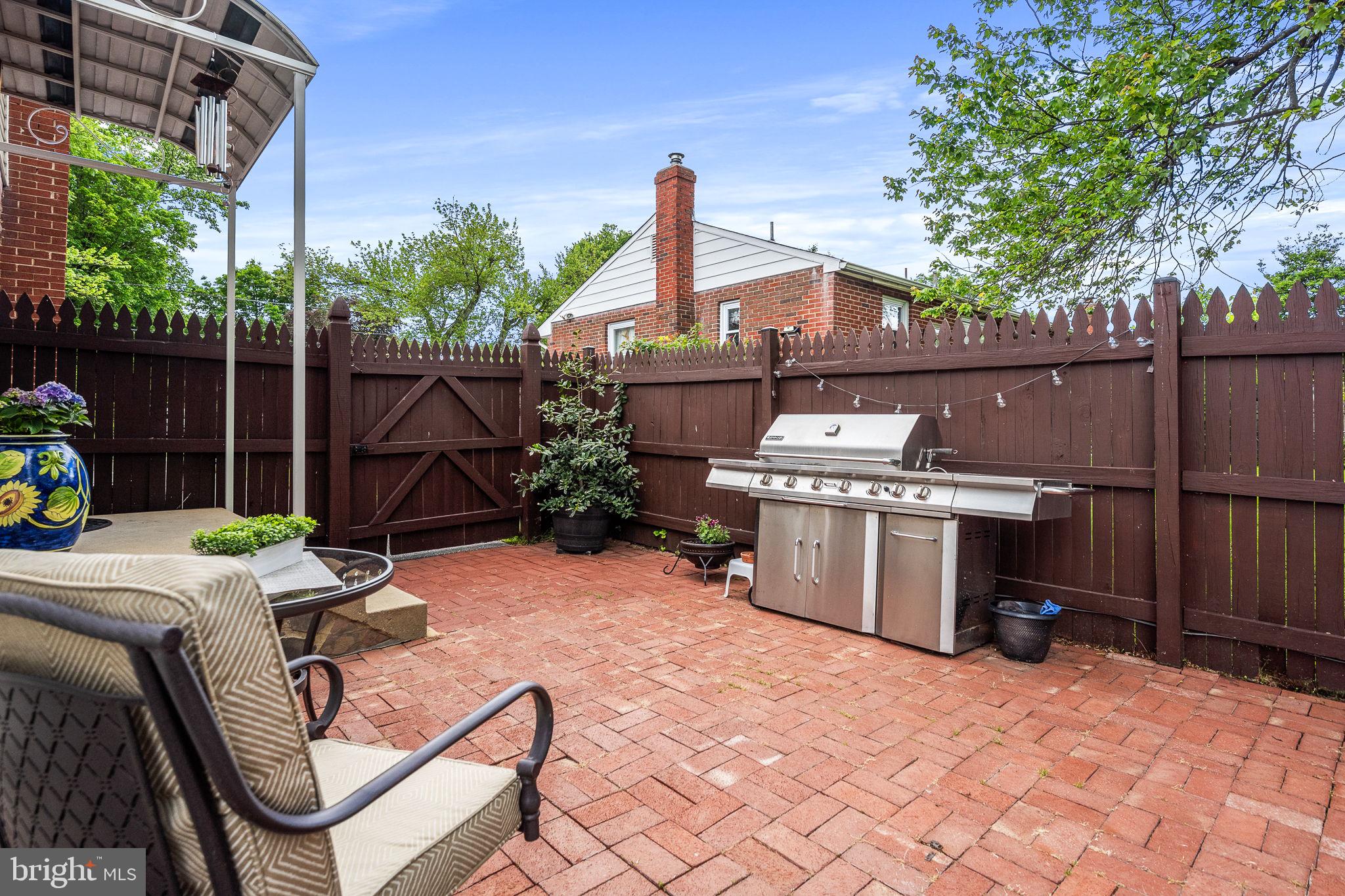 SILVER ROCK - Residential