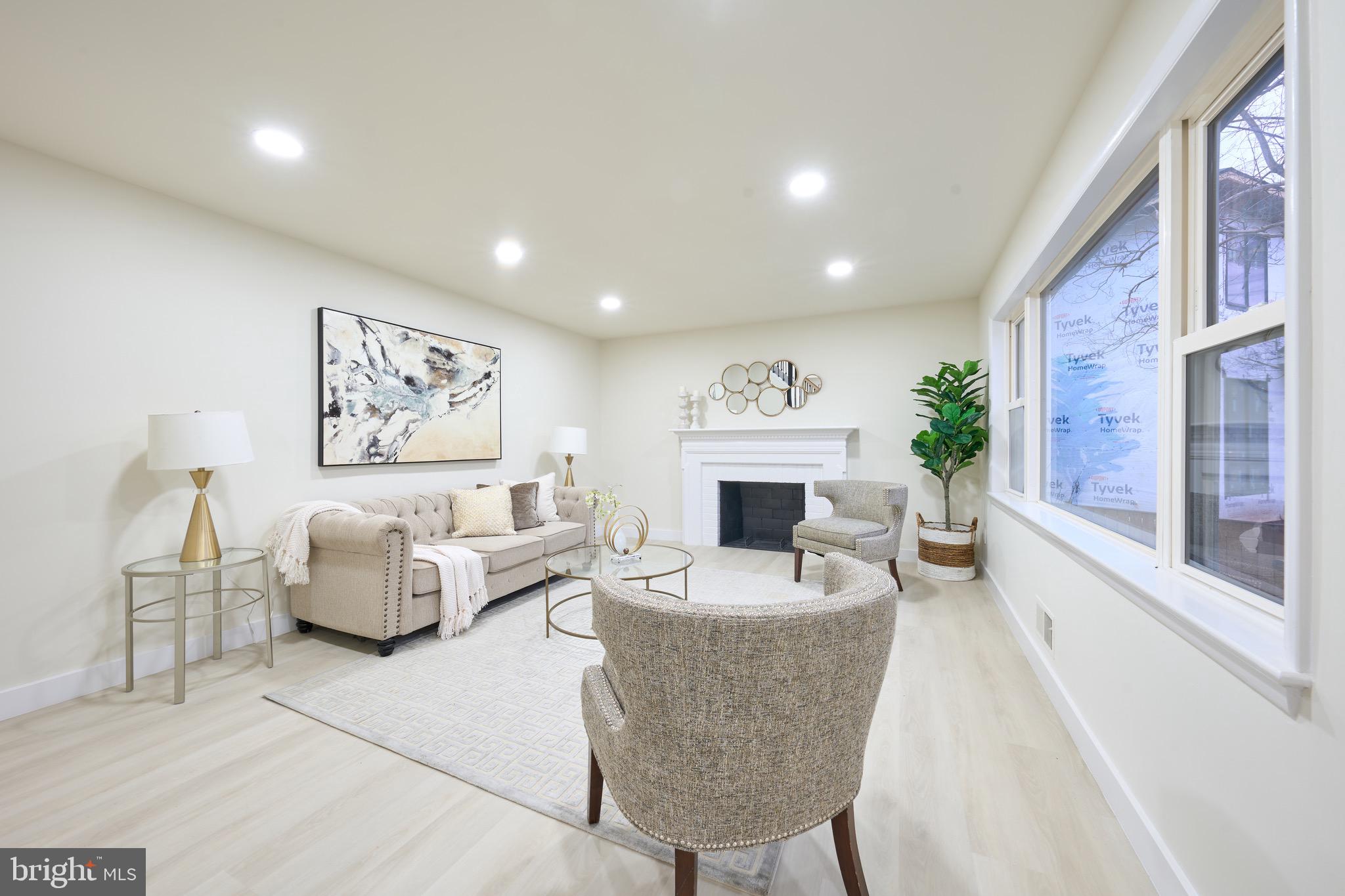 KENT GARDENS - Residential