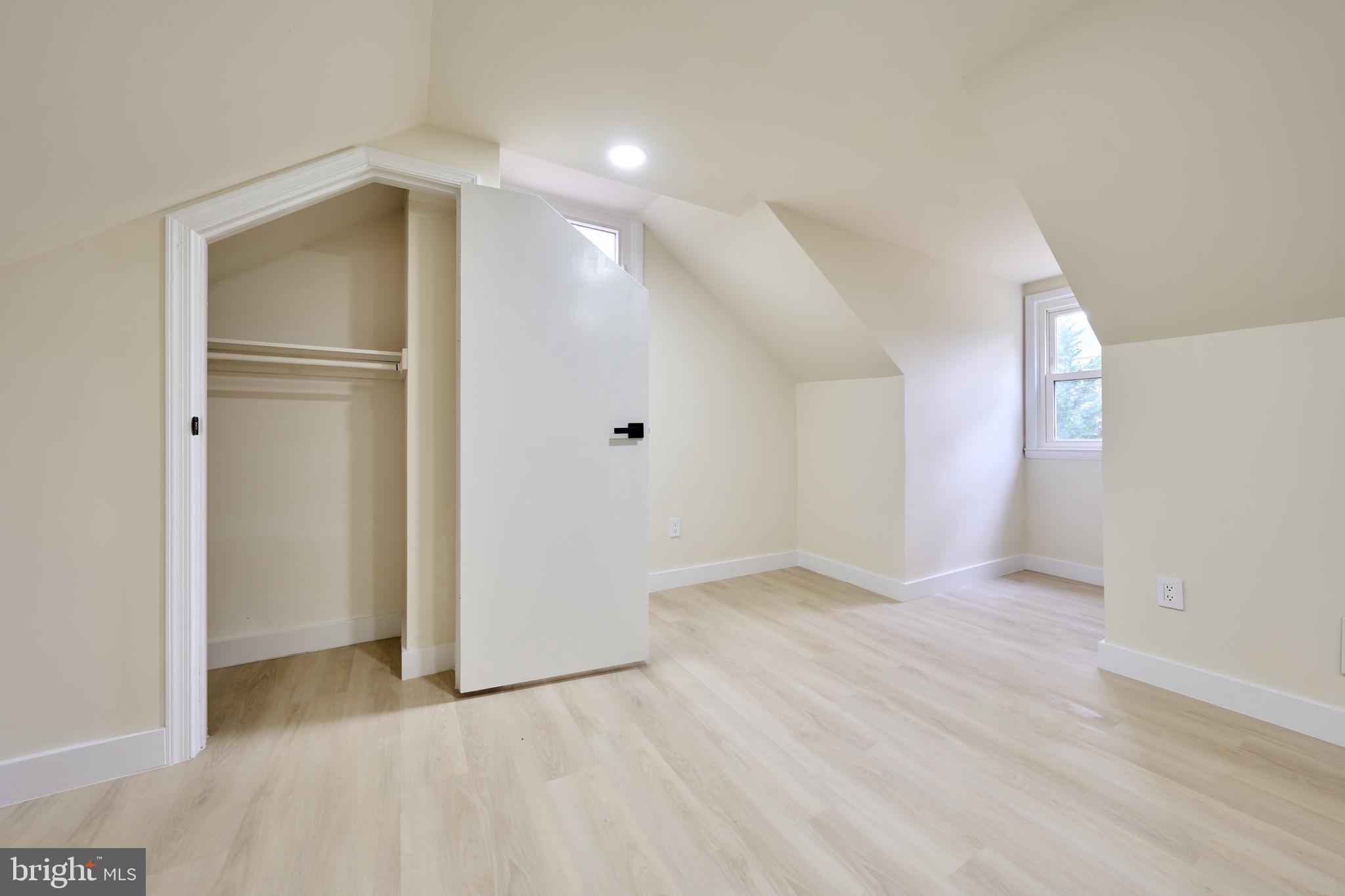 KENT GARDENS - Residential