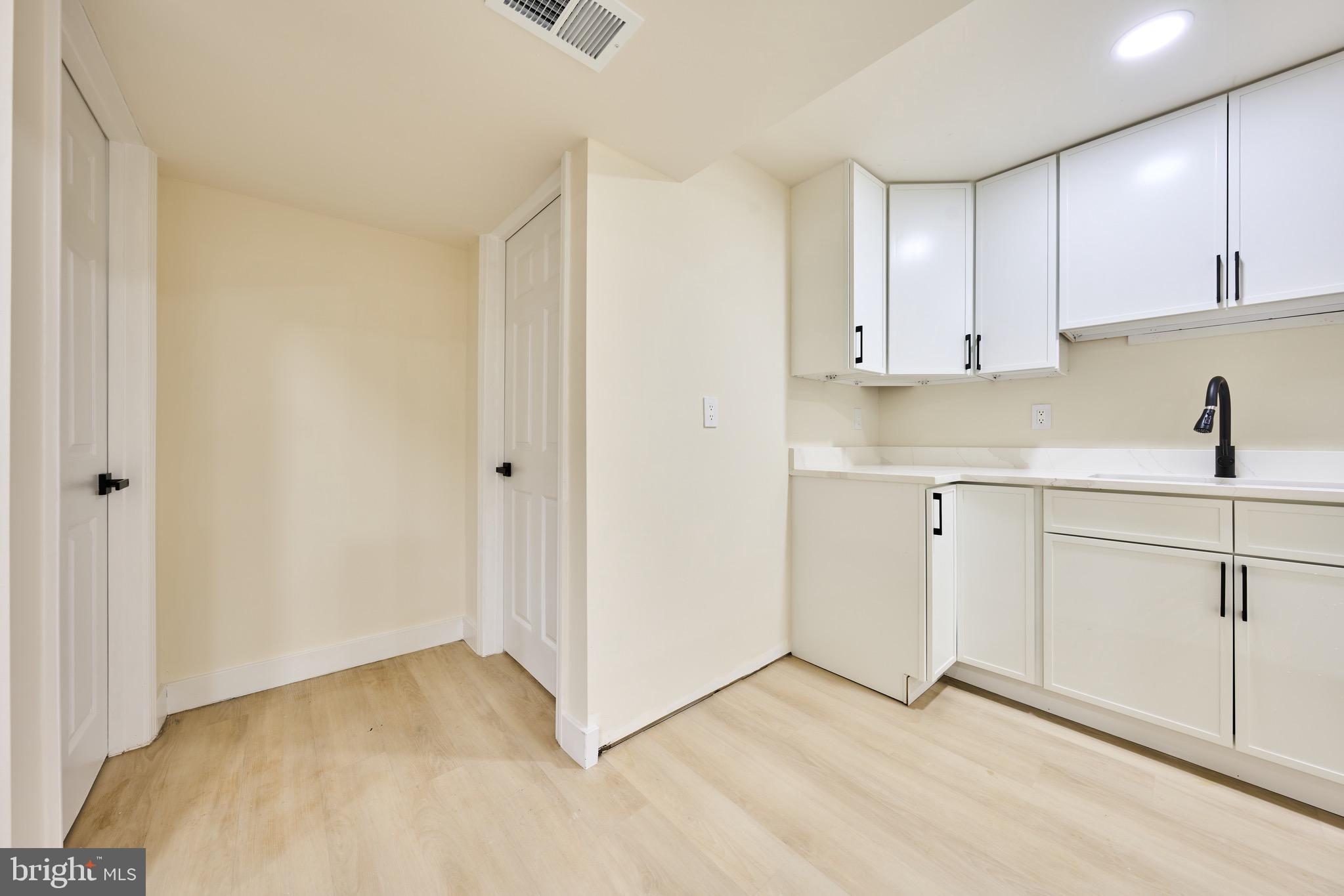 KENT GARDENS - Residential