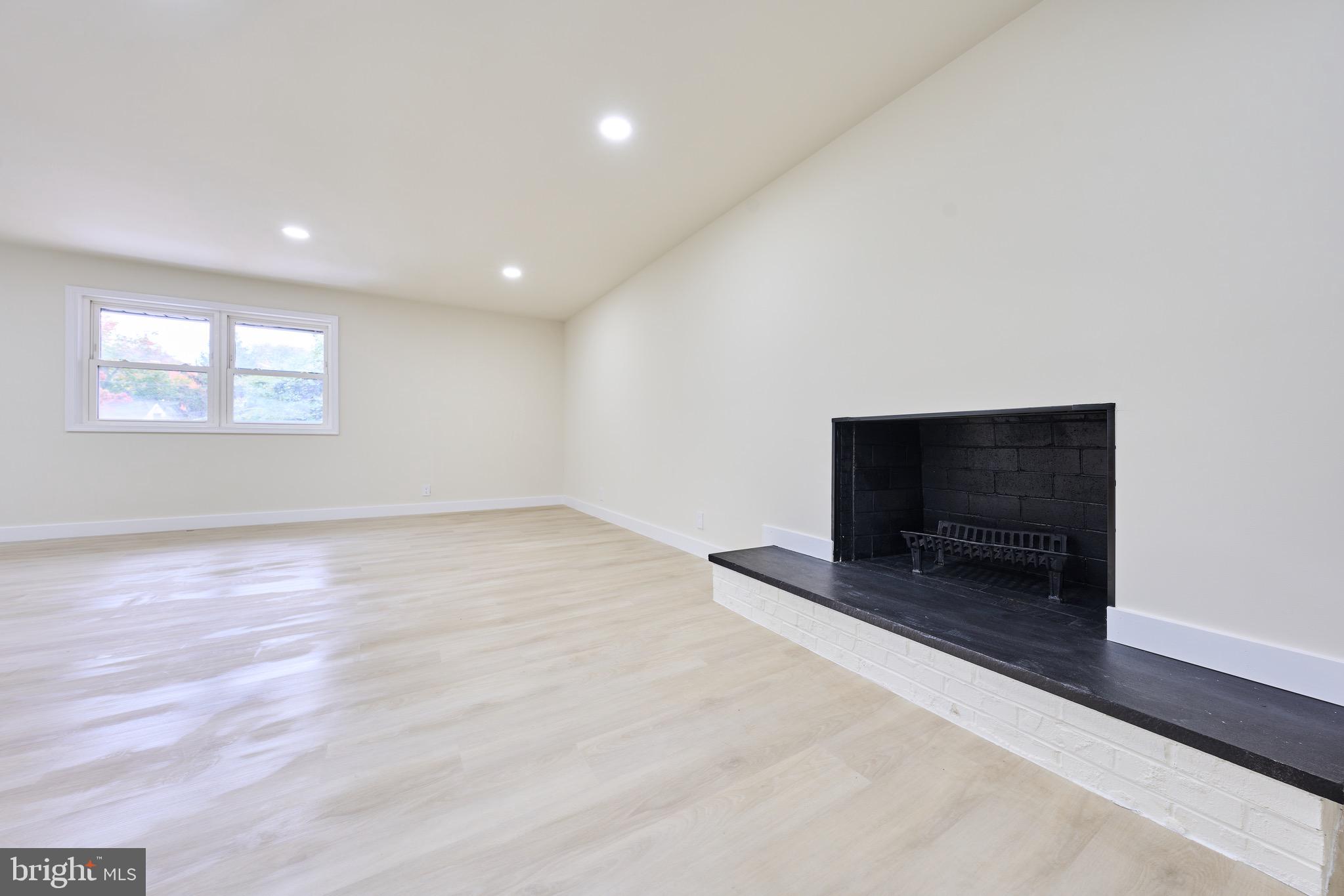 KENT GARDENS - Residential