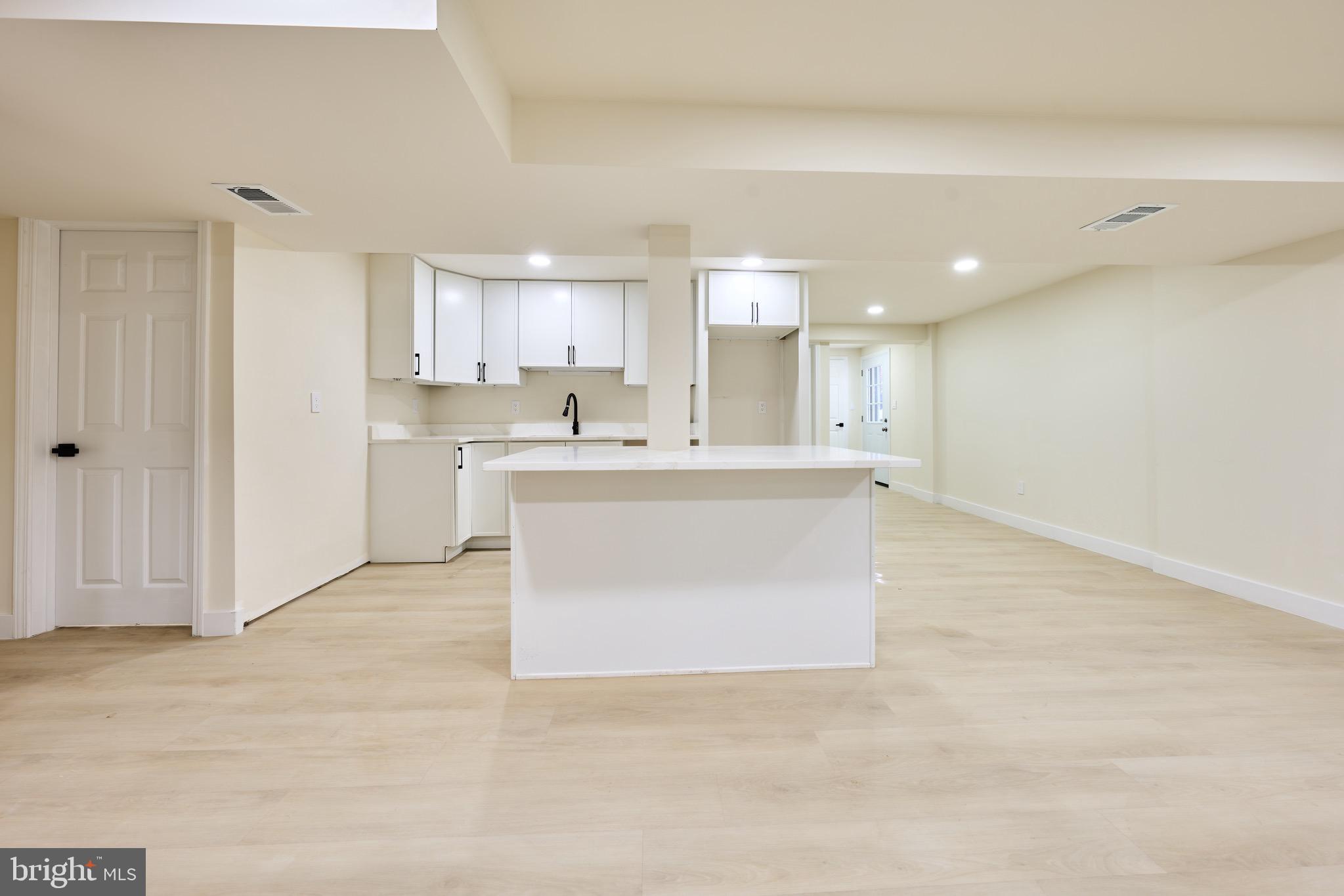 KENT GARDENS - Residential