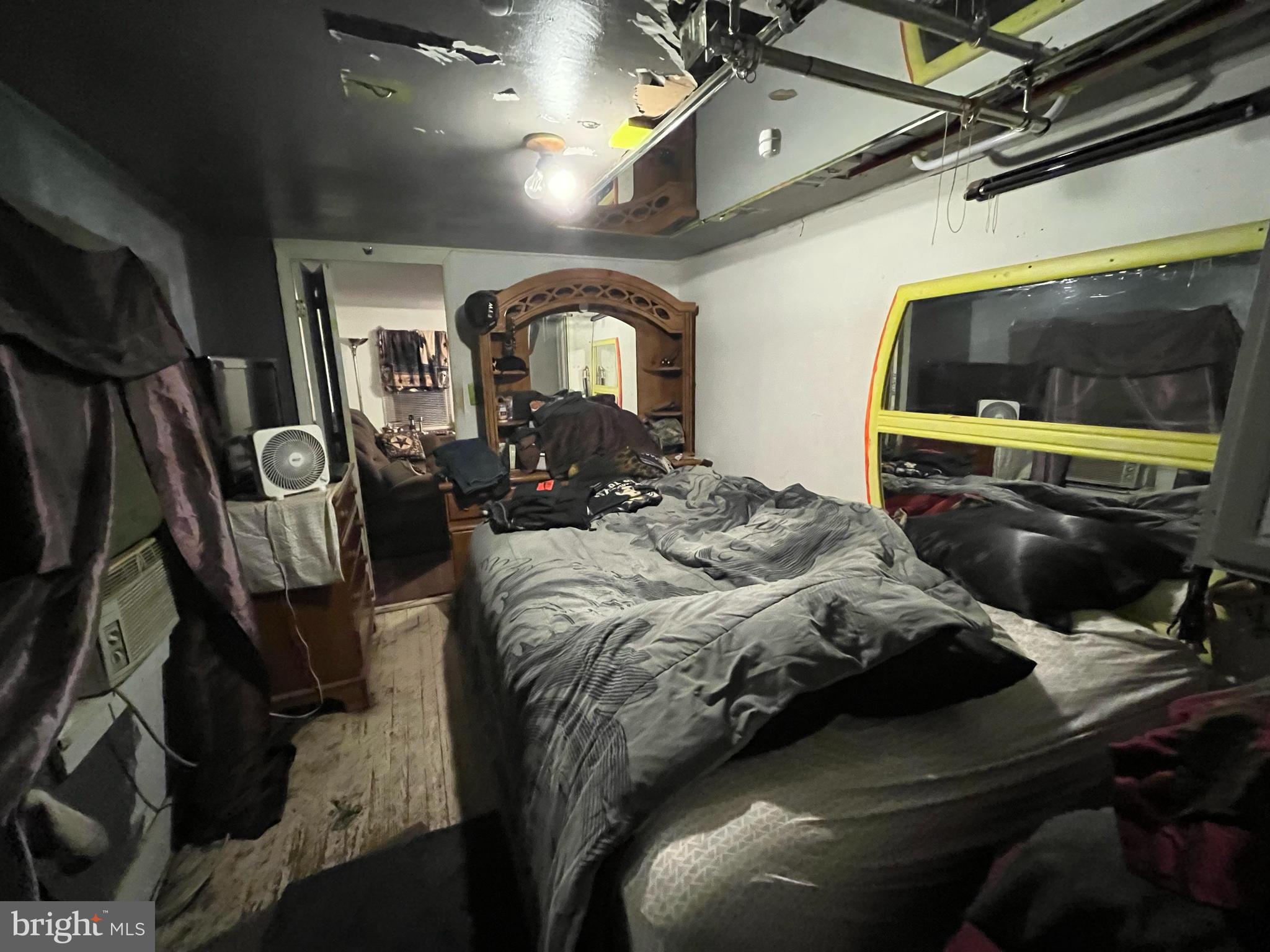 MIDDLETOWN - Residential