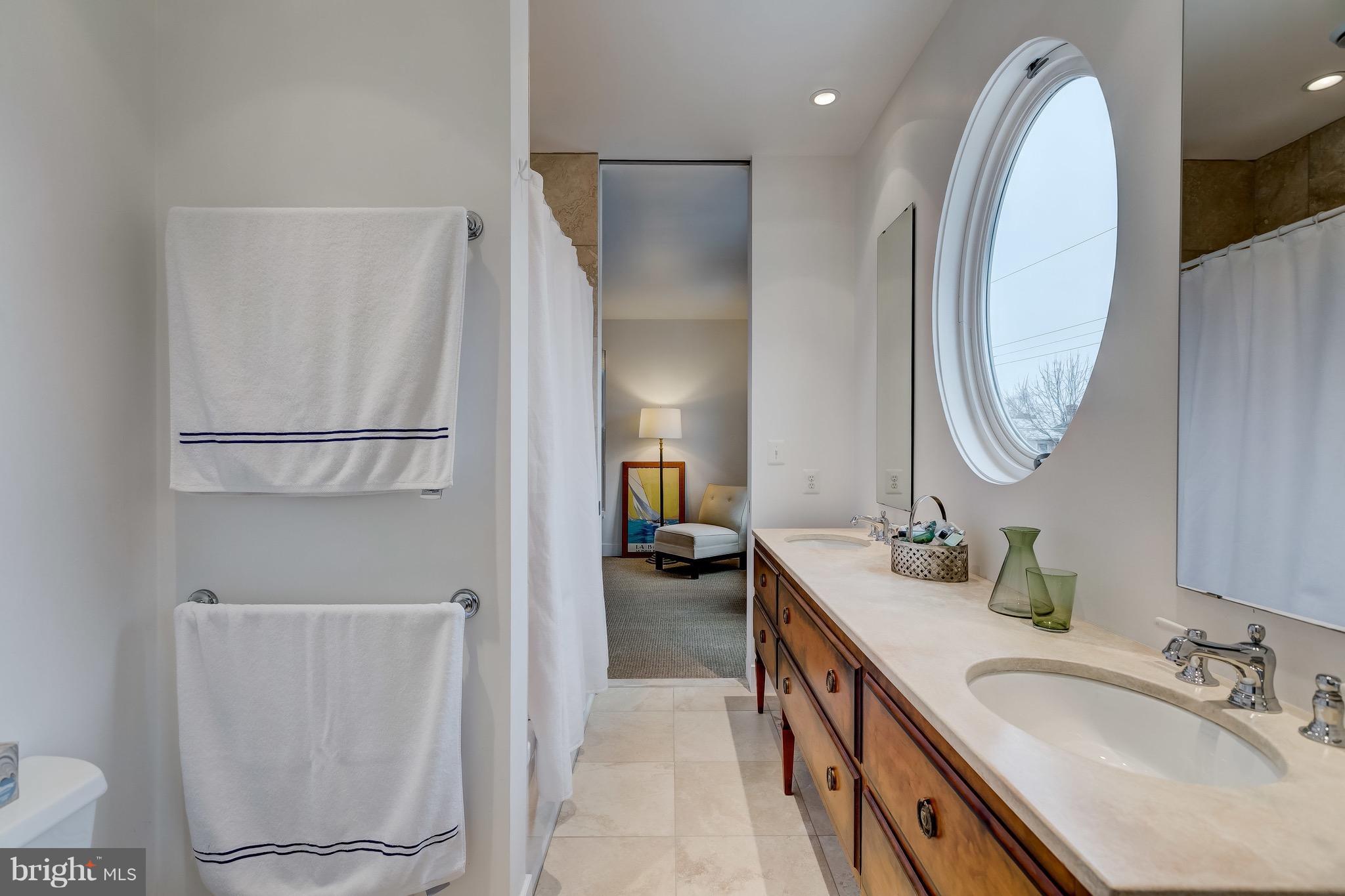 EASTPORT - Residential