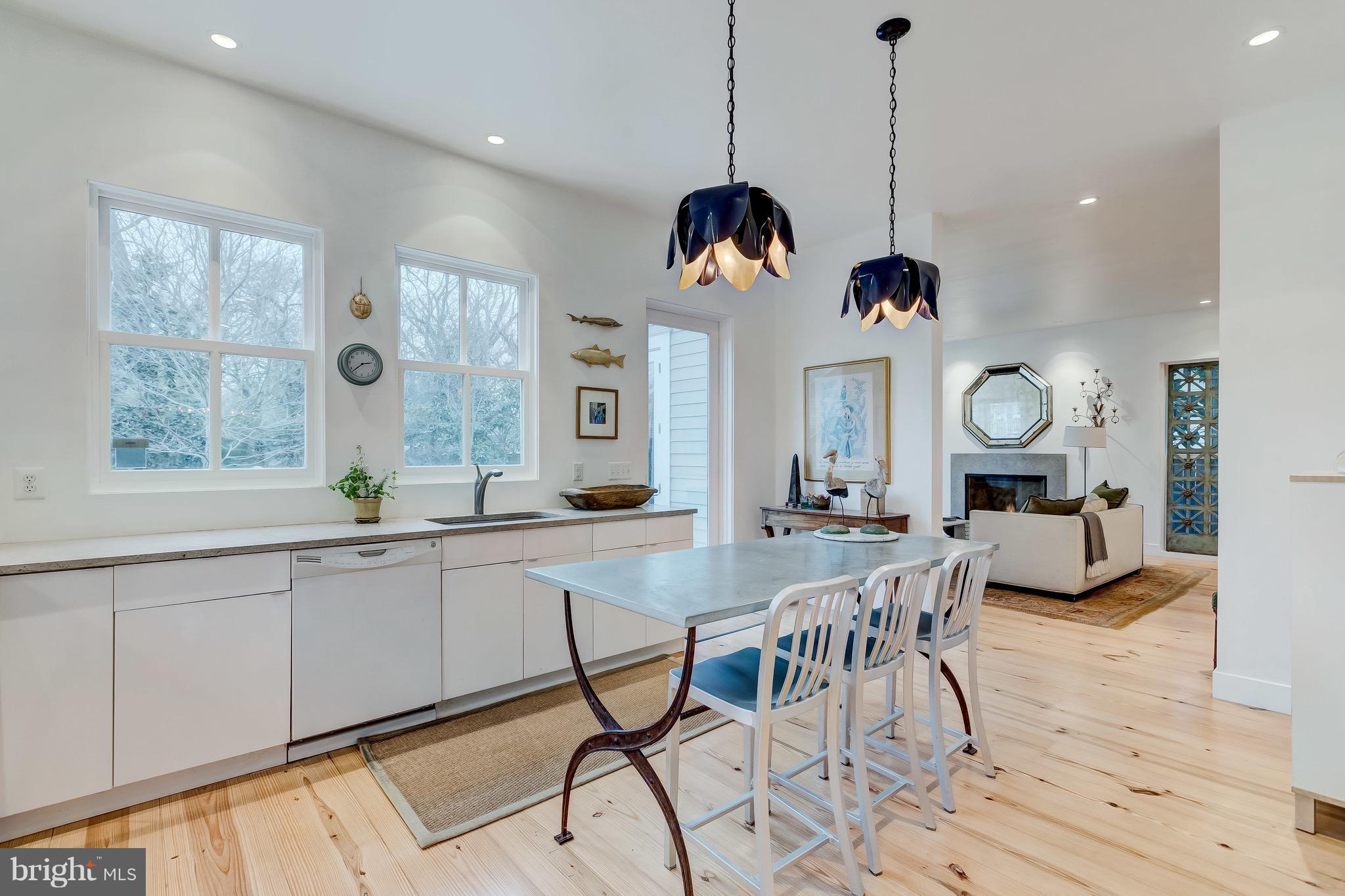 EASTPORT - Residential