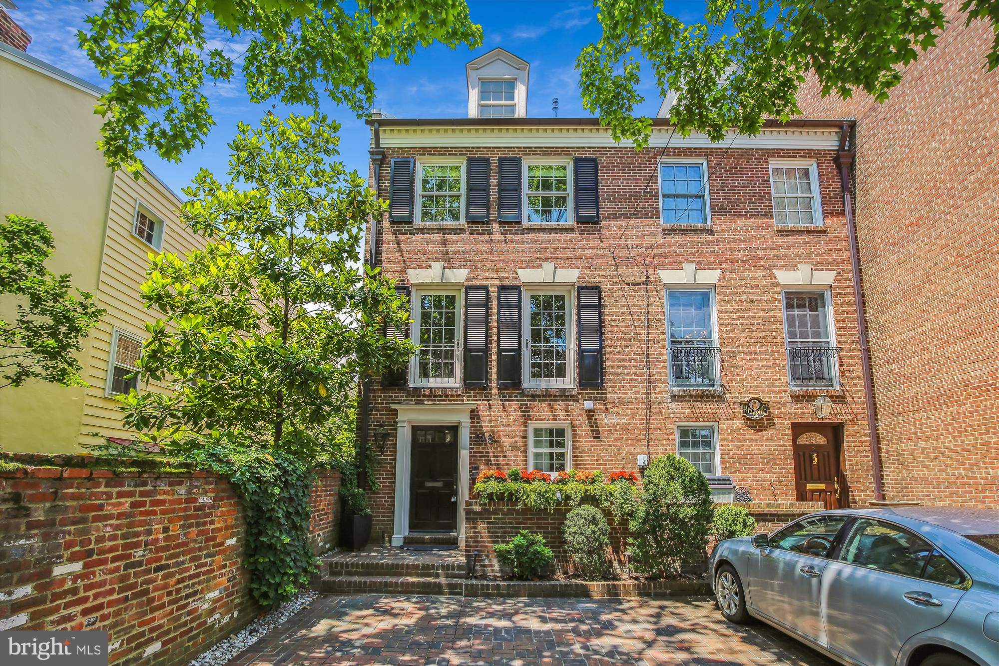 OLD TOWN - Residential