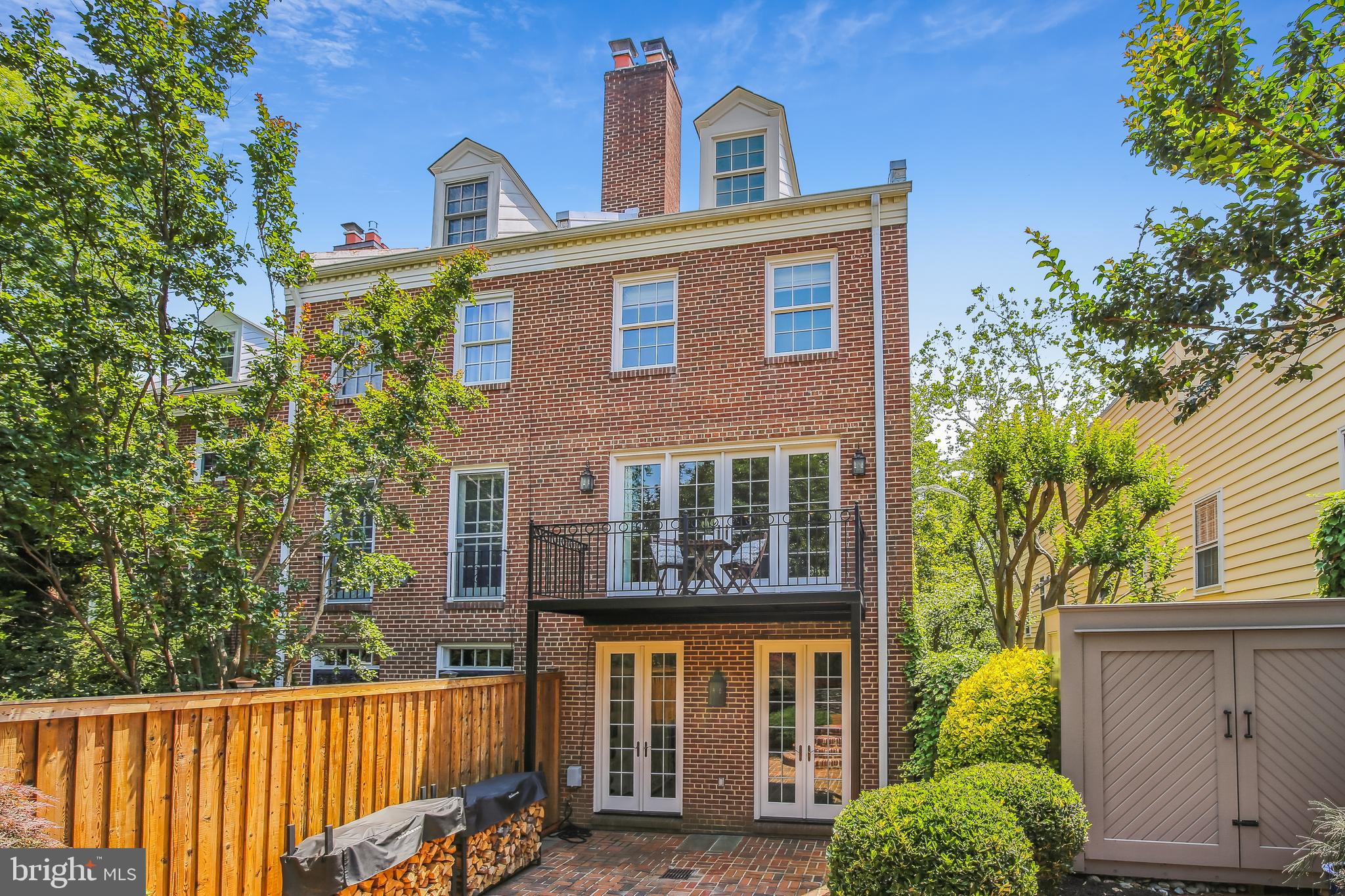 OLD TOWN - Residential