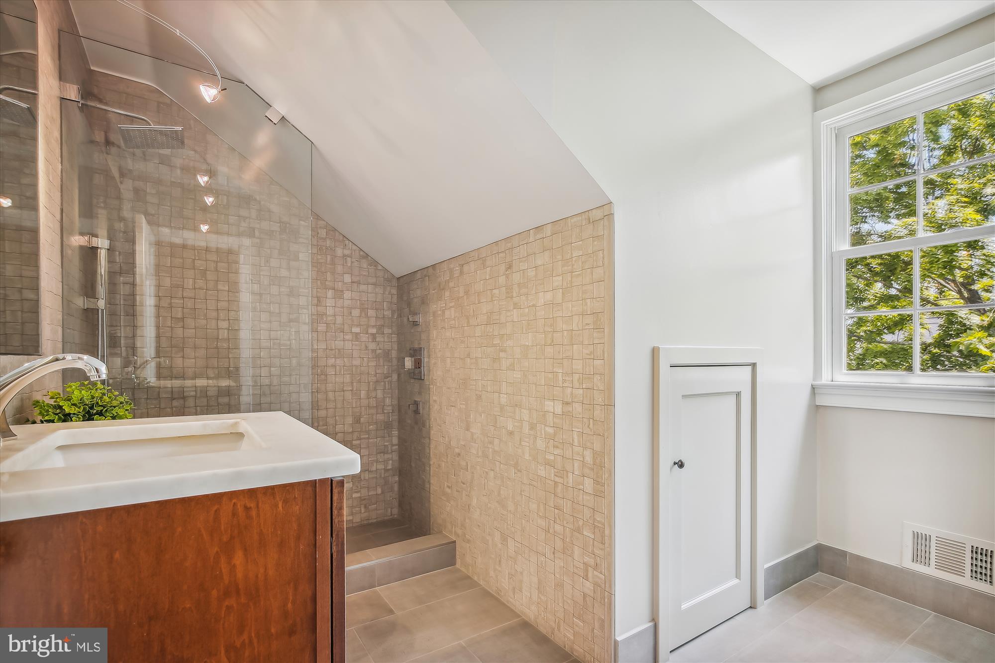 OLD TOWN - Residential