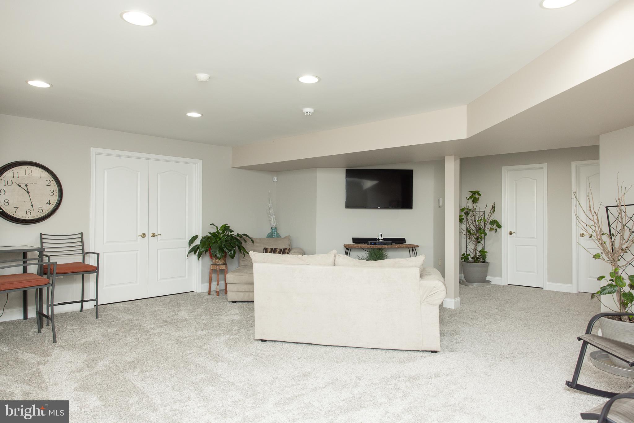 HAMMONDS MILL - Residential