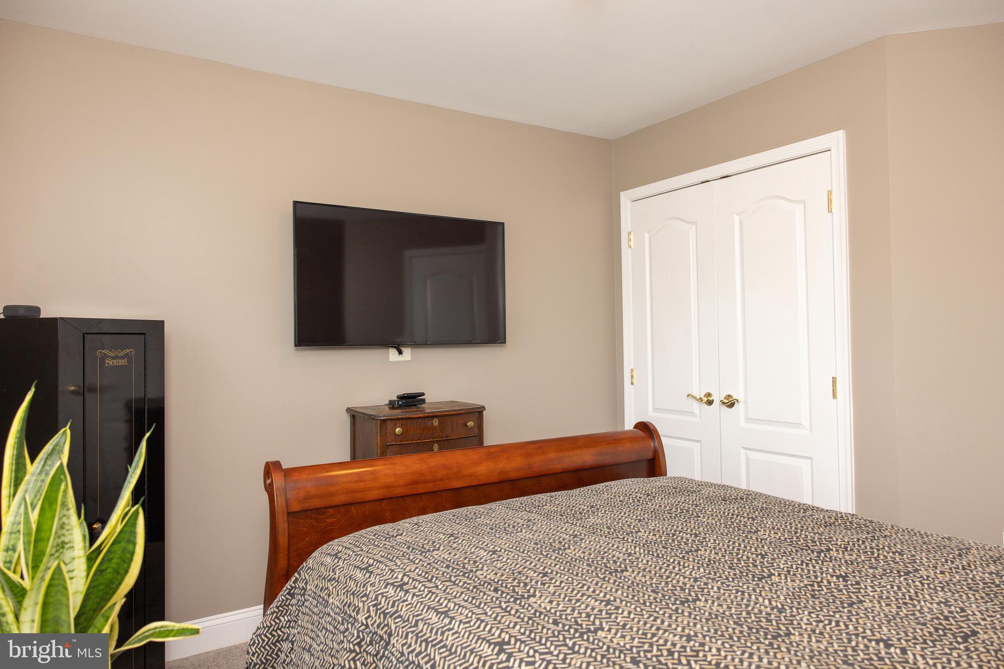 HAMMONDS MILL - Residential