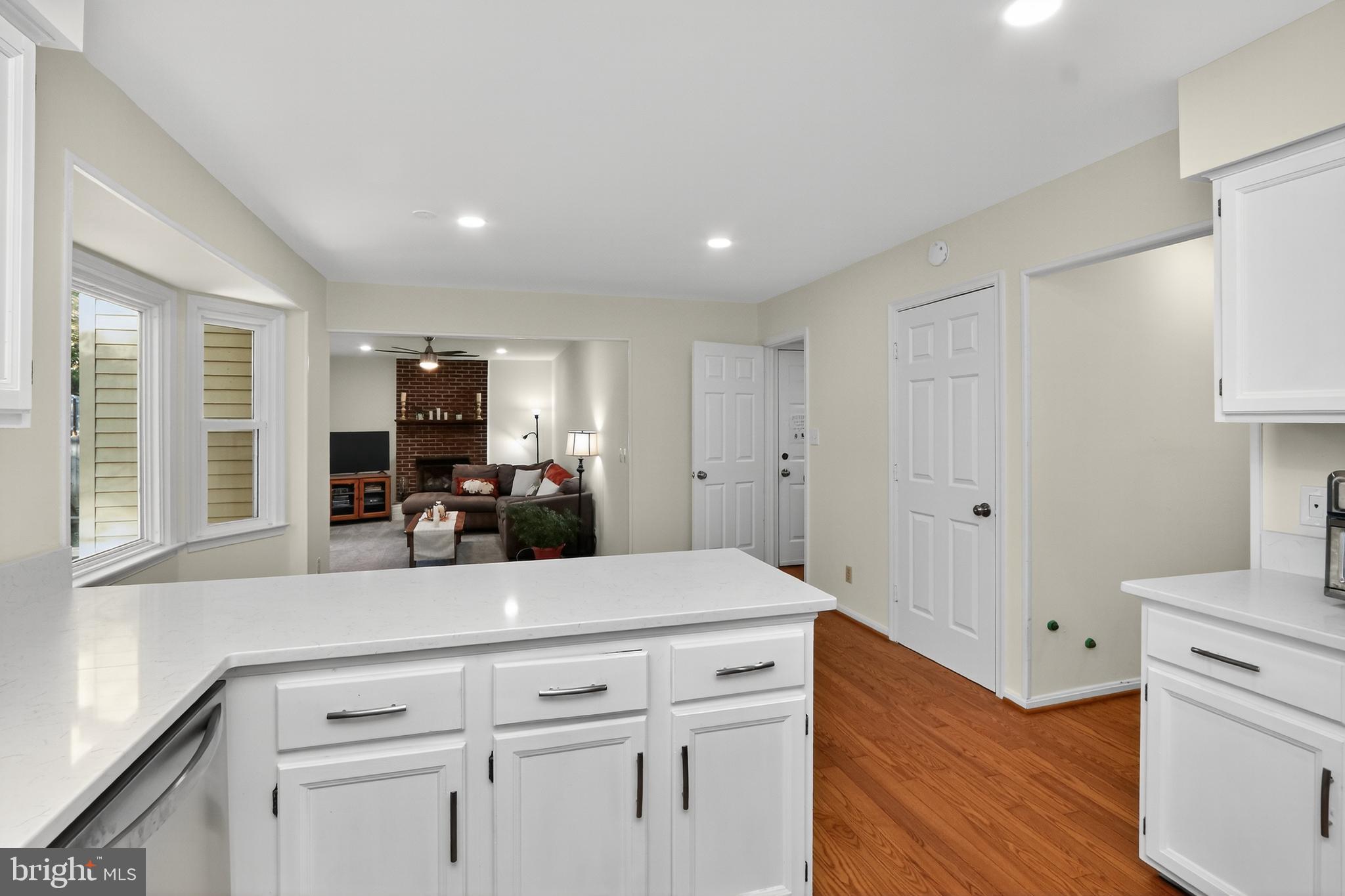 HERITAGE OAKS - Residential