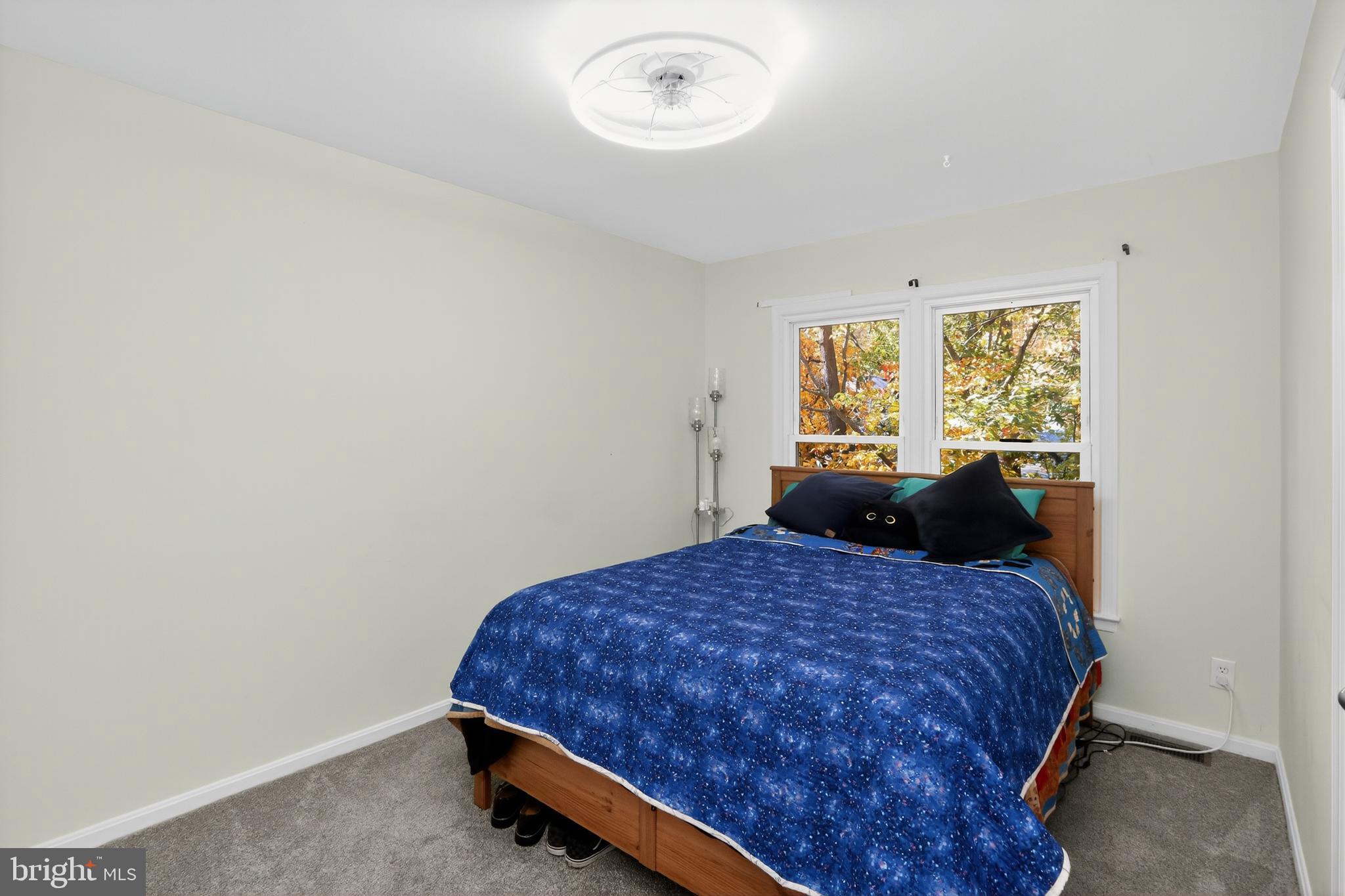 HERITAGE OAKS - Residential