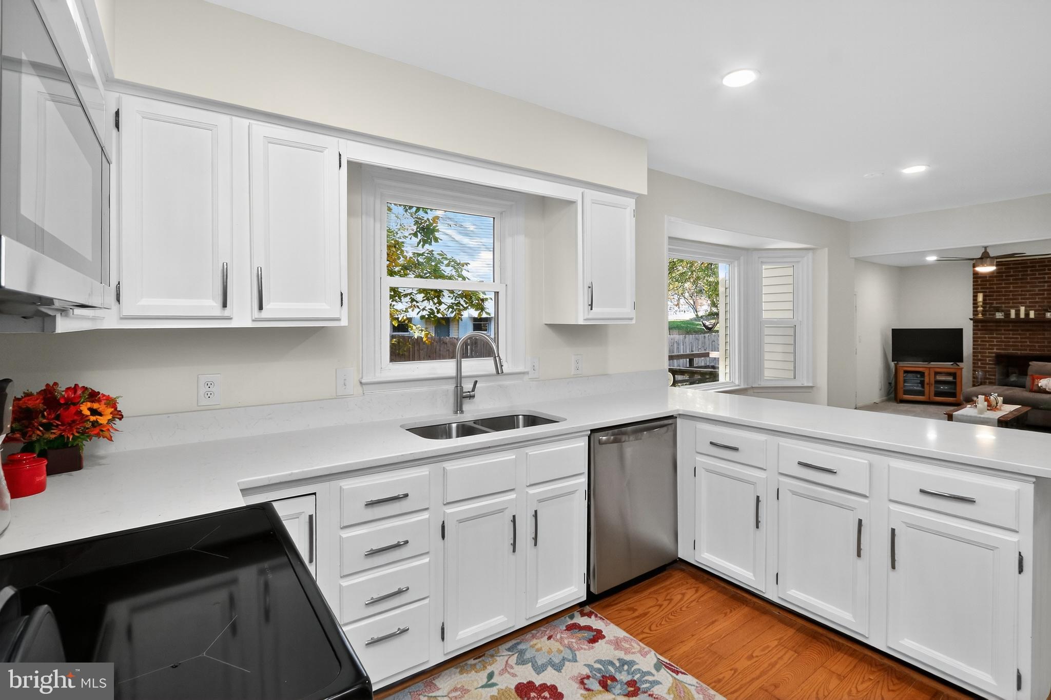 HERITAGE OAKS - Residential