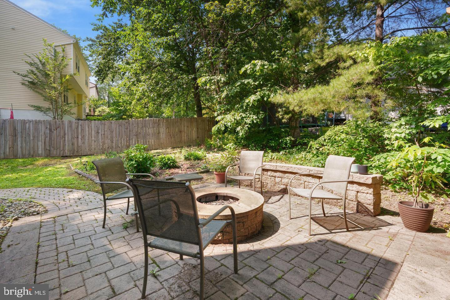 HERITAGE OAKS - Residential