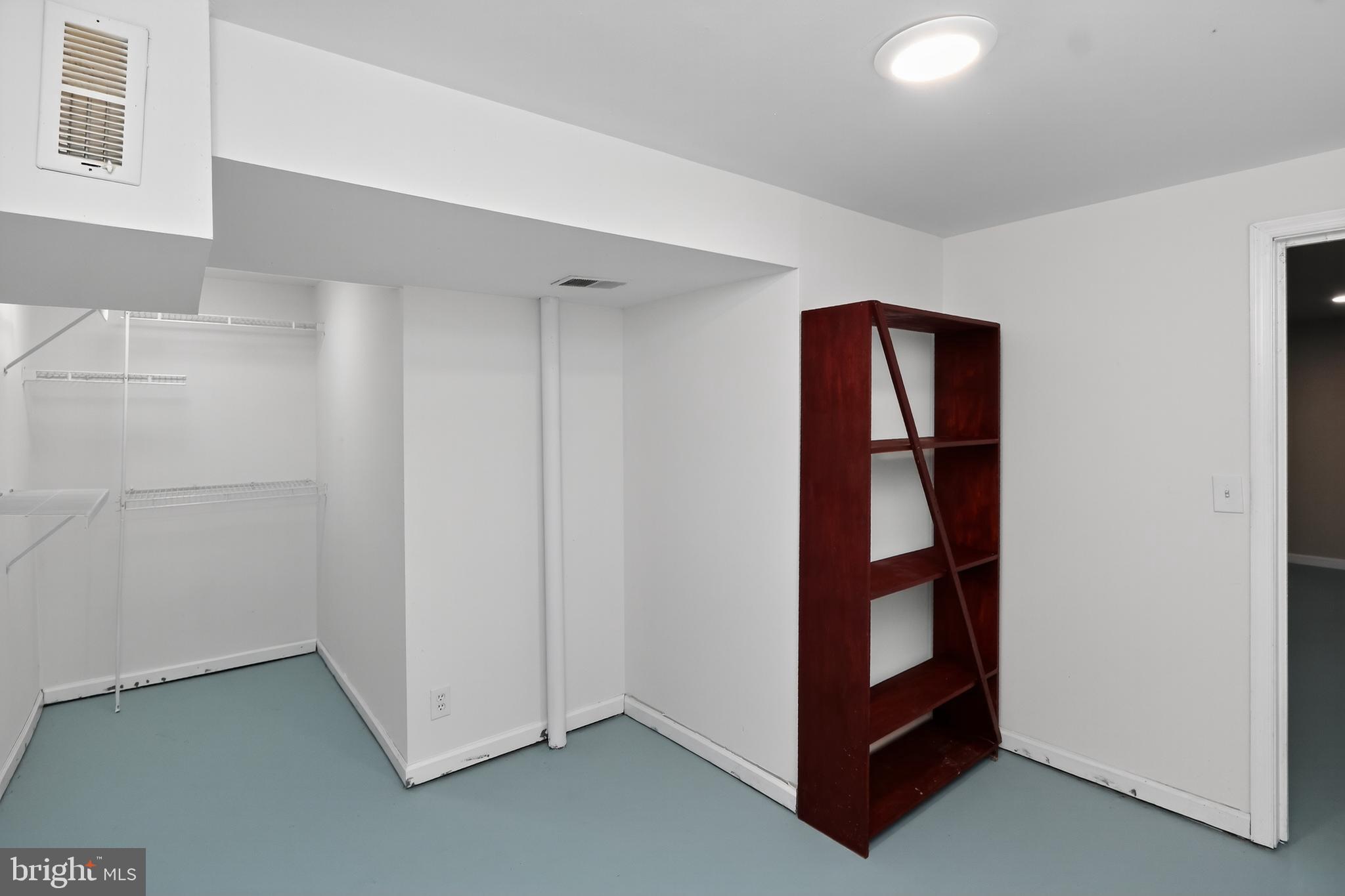 HERITAGE OAKS - Residential