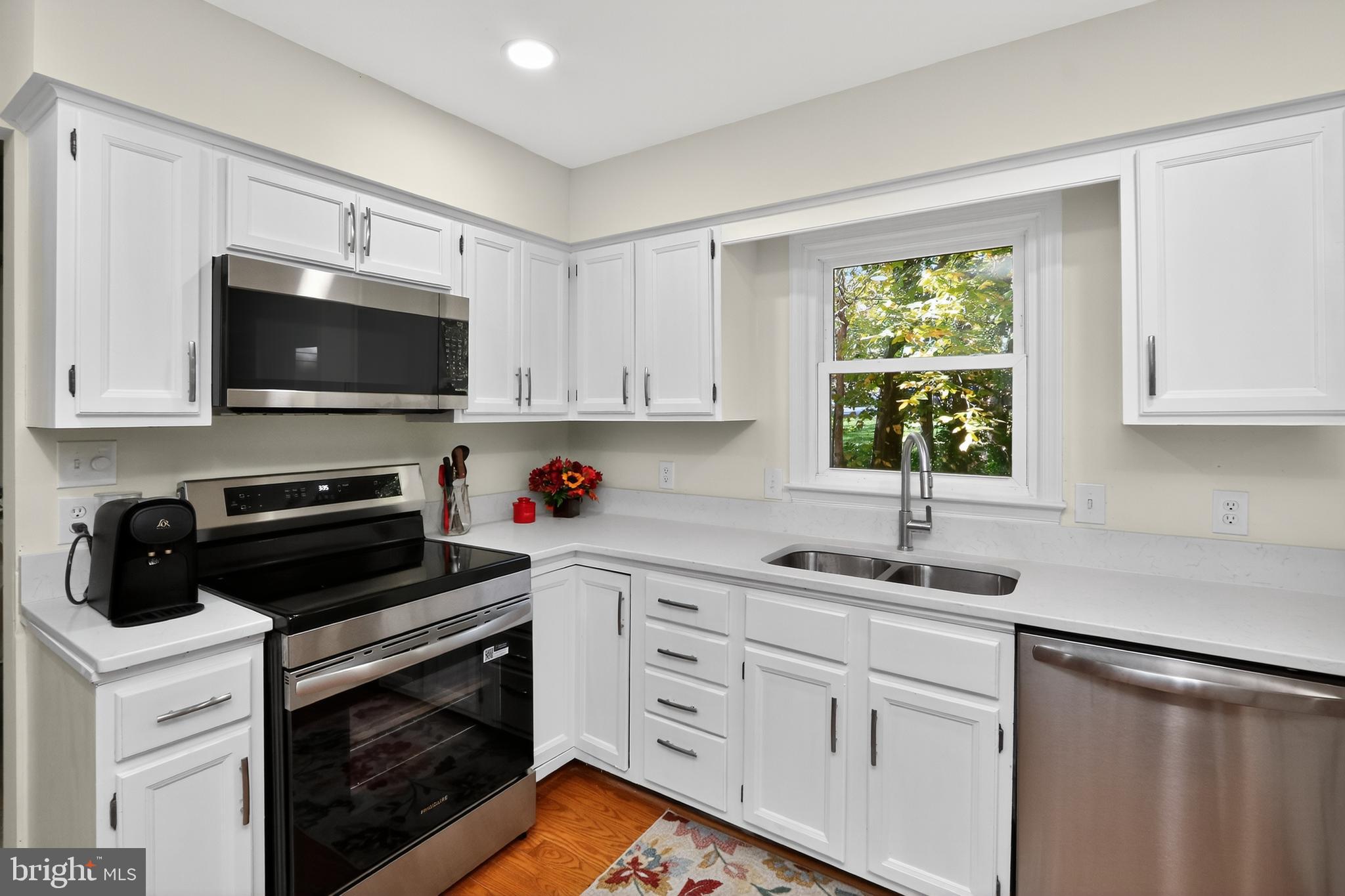 HERITAGE OAKS - Residential